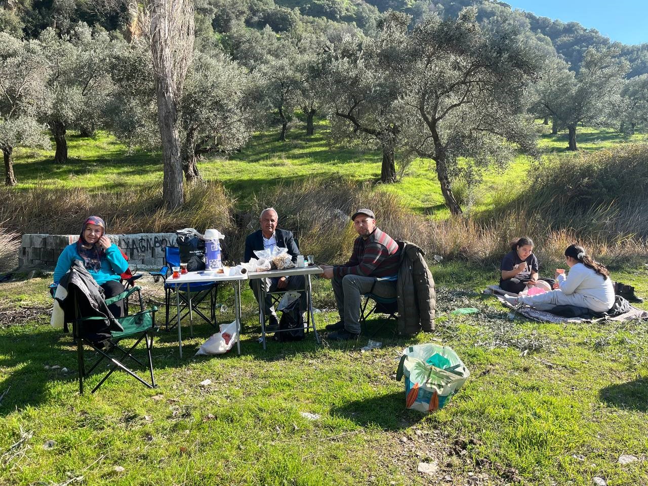 Aydın'da piknik alanları doldu taştı