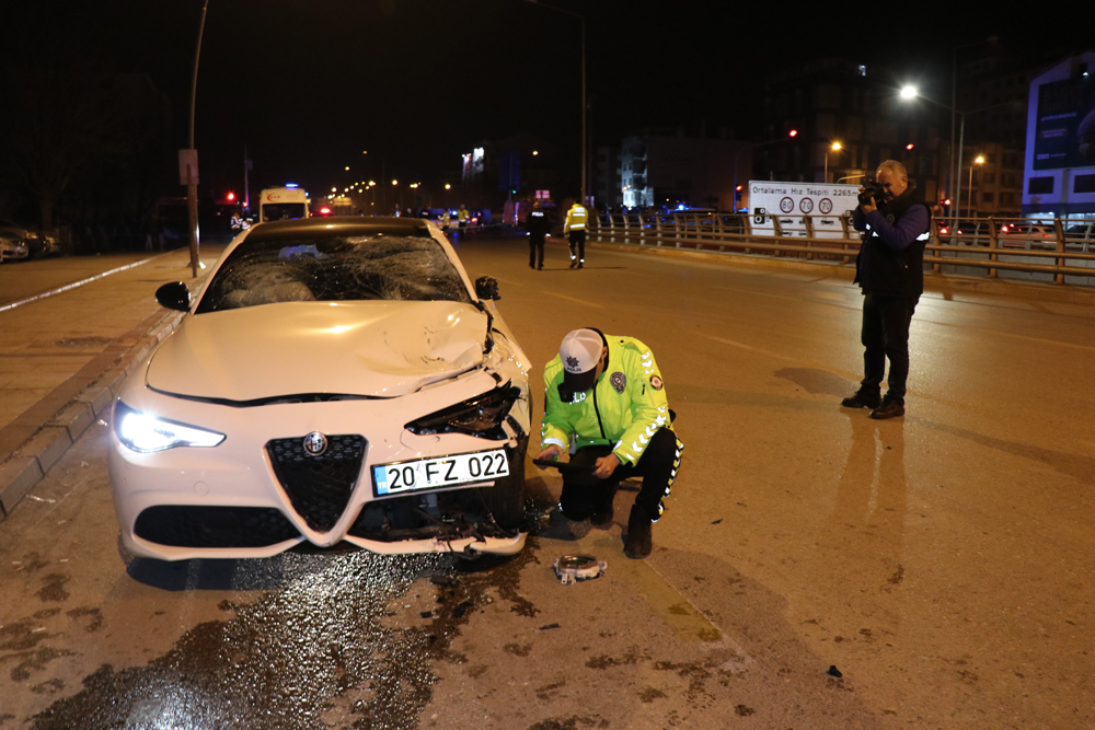 Genç motokurye feci şekilde can verdi! Ailesinin feryatları ortalığı inletti