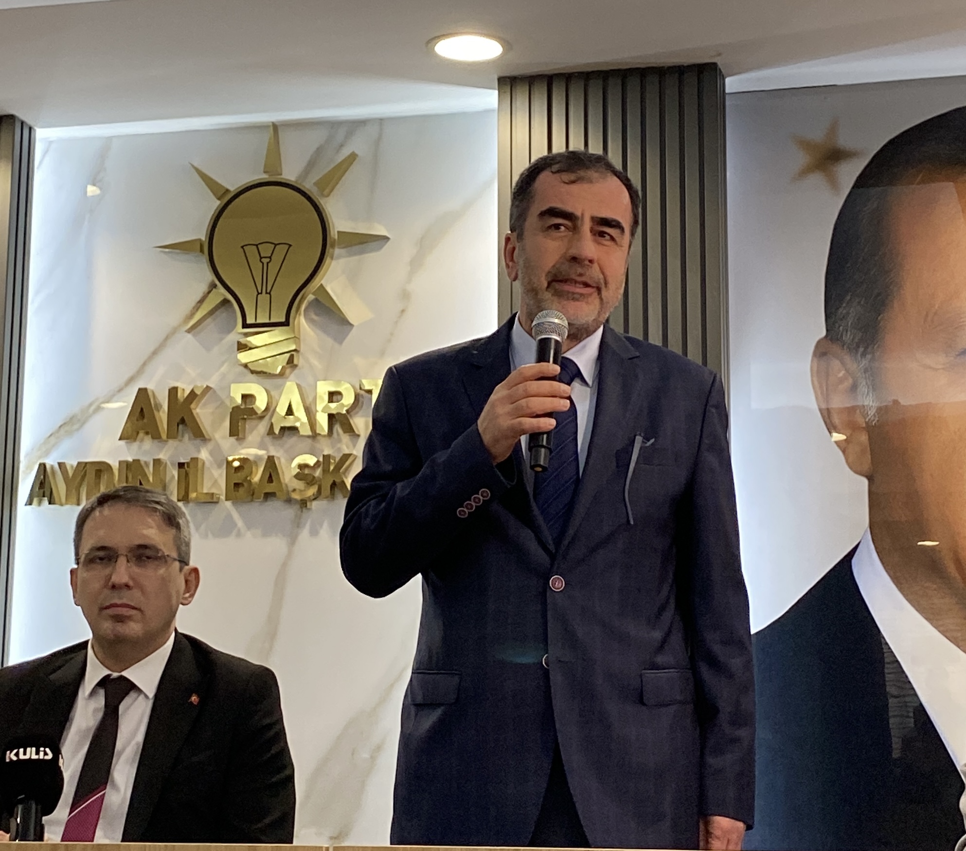 AK Parti Aydın’da Erdem dönemi başlıyor: Erdem'den Ökten'e teşekkür