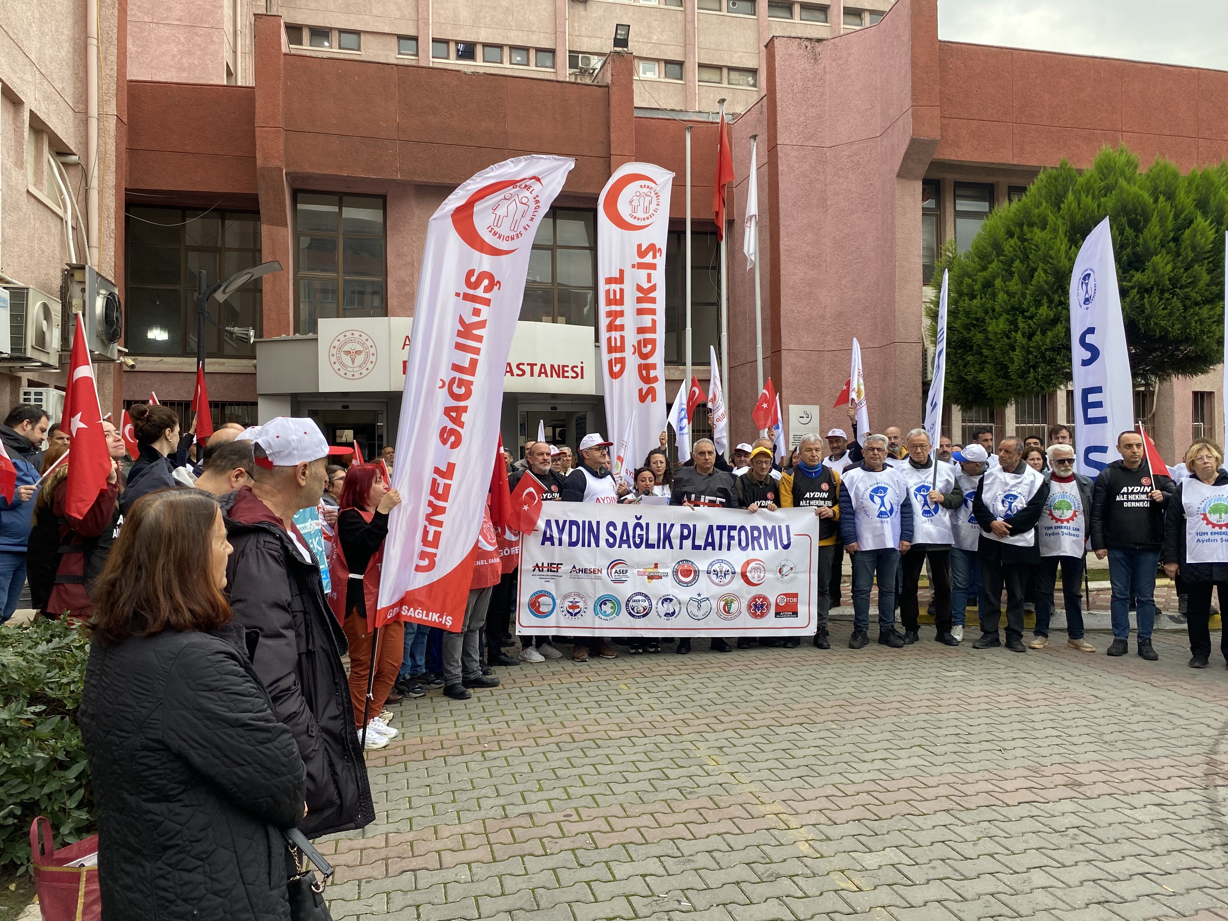 Aydın'da sağlık çalışanları iş bıraktı: “Sesimize ses verin”