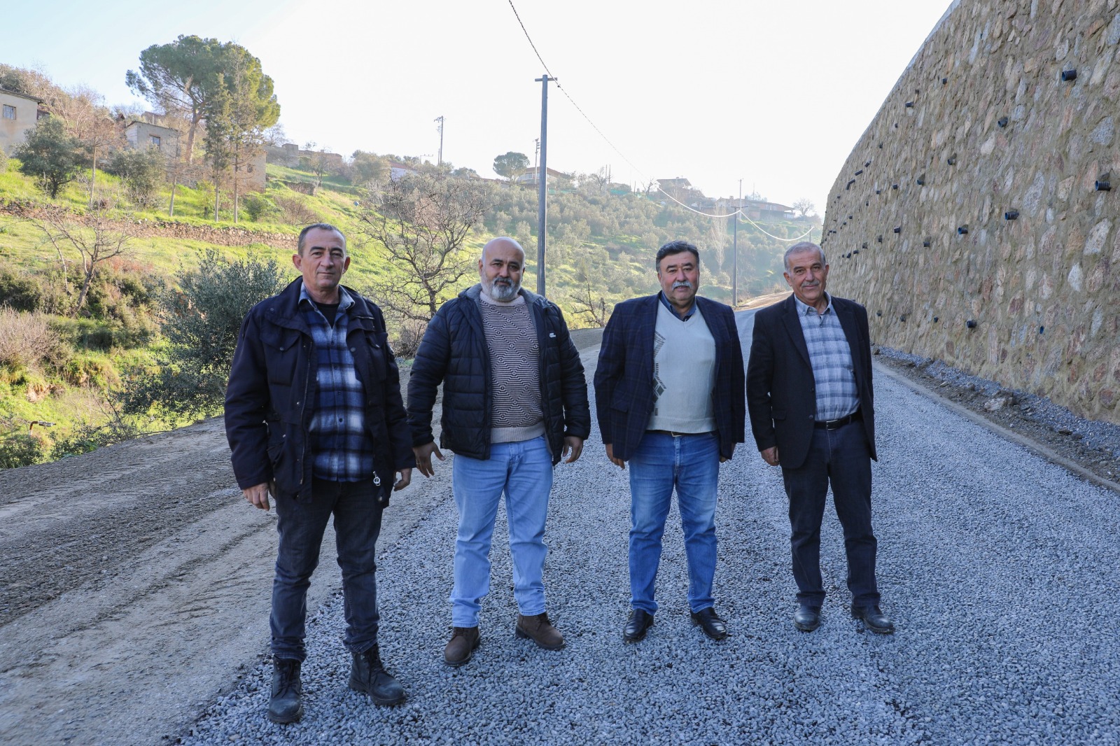 Başkan Yetişkin Efeler’in ulaşım ağını güçlendiriyor