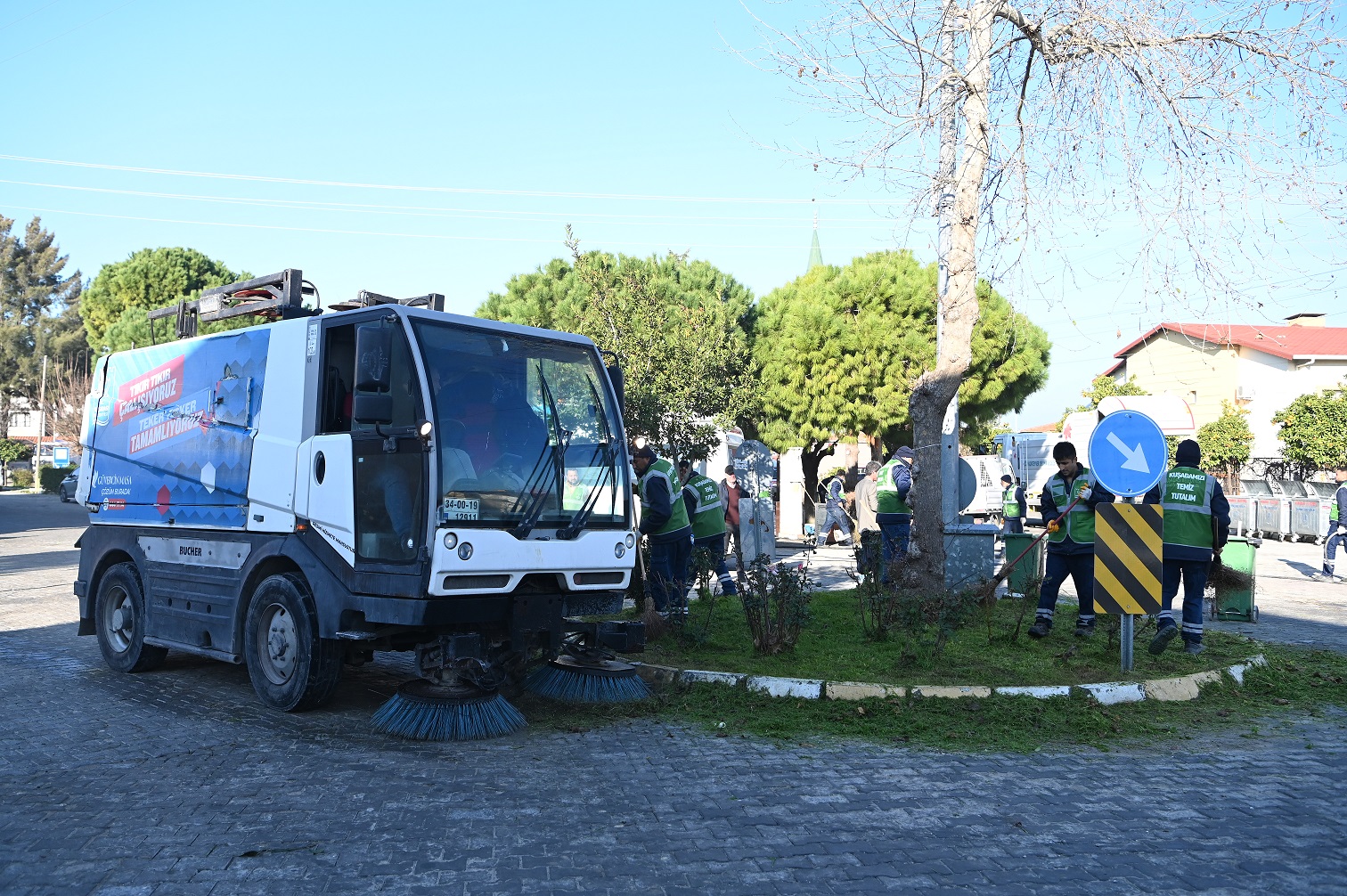 Kusadasi Belediyesi Mahallelerde Hizmet Seferberligi Baslatti Kusadasinin Tum Mahallelerine Kaliteli Hizmet Ulasiyor 539789 950C345D3F577Fc7A61Abdd61F5D6Fdd