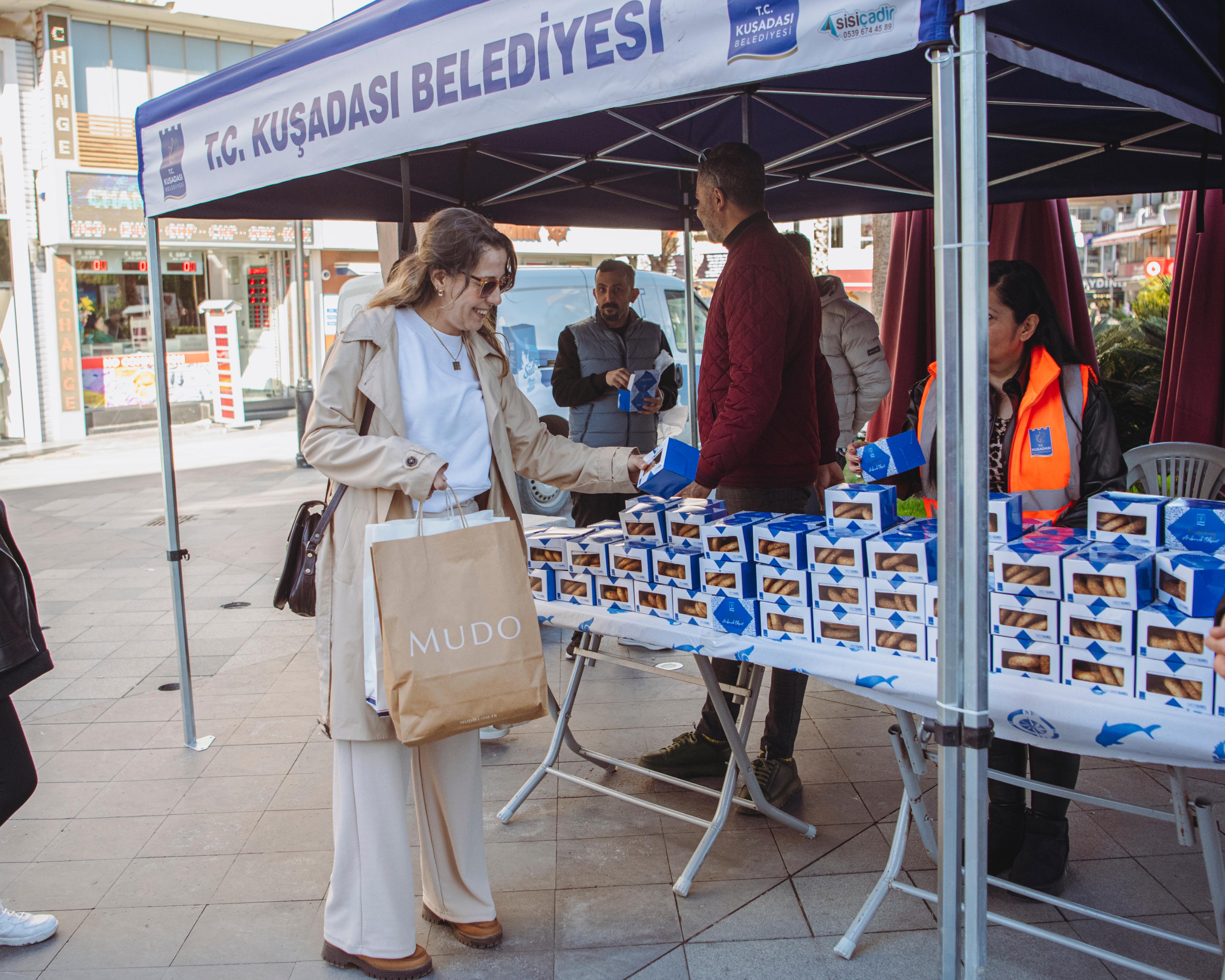 Kuşadası Belediyesi’nden Miraç Kandili hayrı