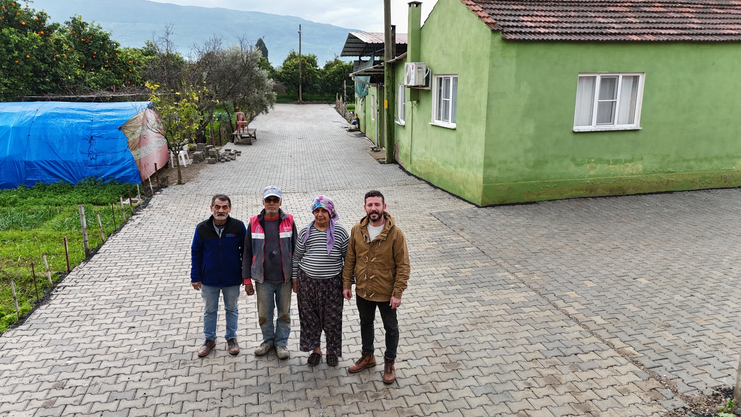 Nazilli’de bir mahallenin yarım asırlık sorunu tarihe karıştı: Çamur eziyeti sona erdi!