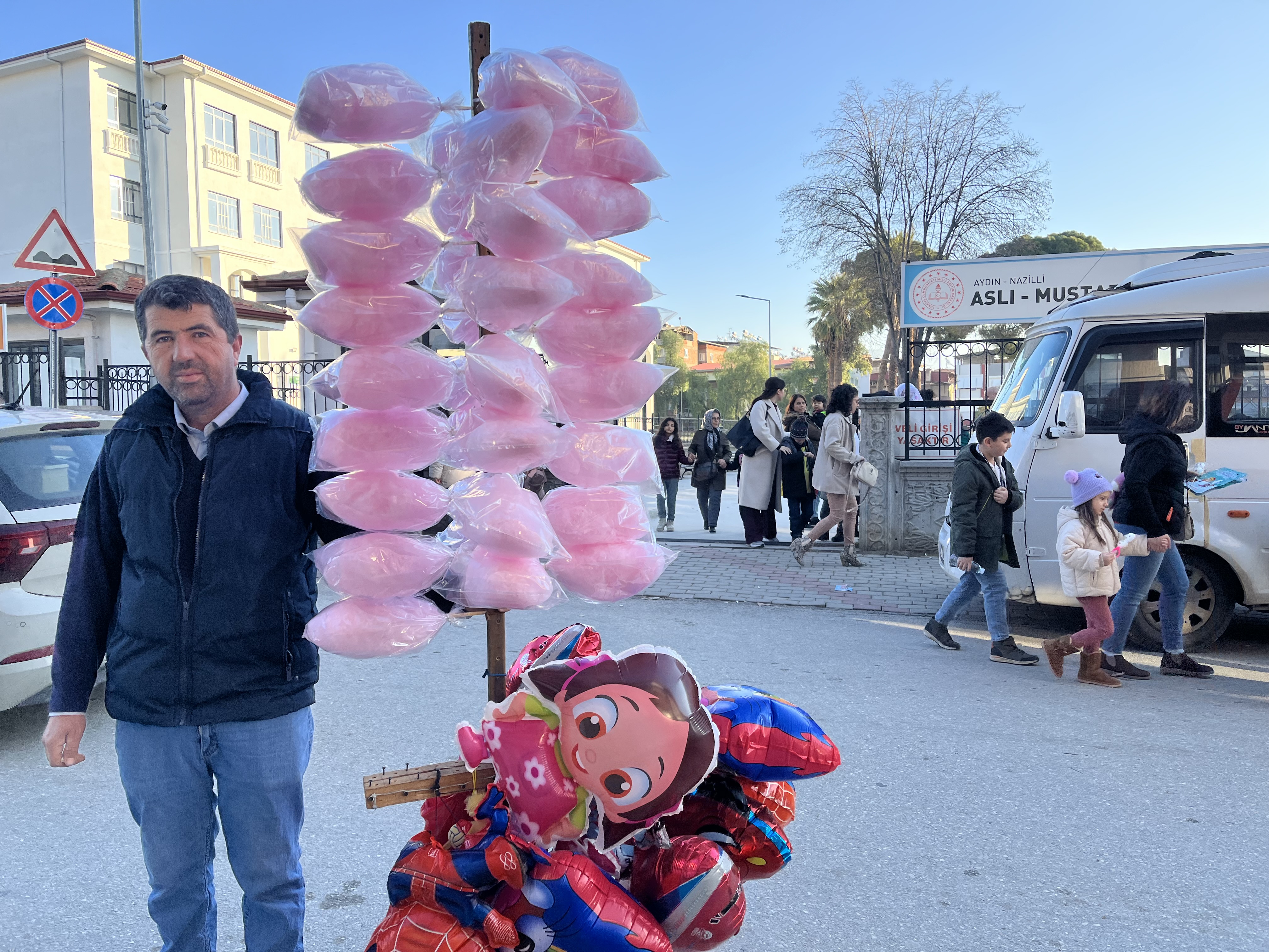 Nazilli’de çocukların karne heyecanına ortak oldu 