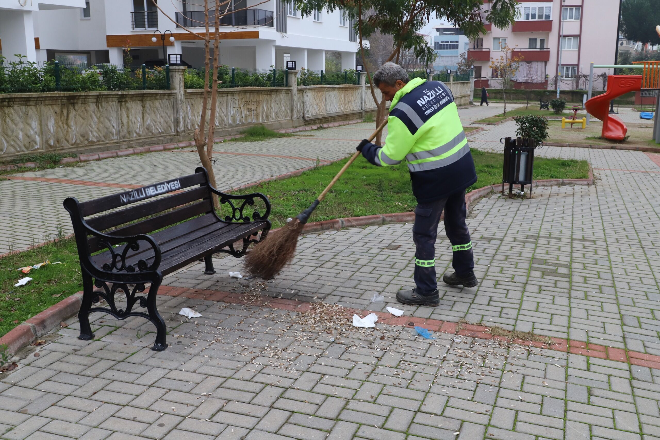 Nazillide Temizlik Seferberligine Vatandastan Tam Destek 534630 0Fd2F891Aee0A860Dca7Ede593Bfa99A