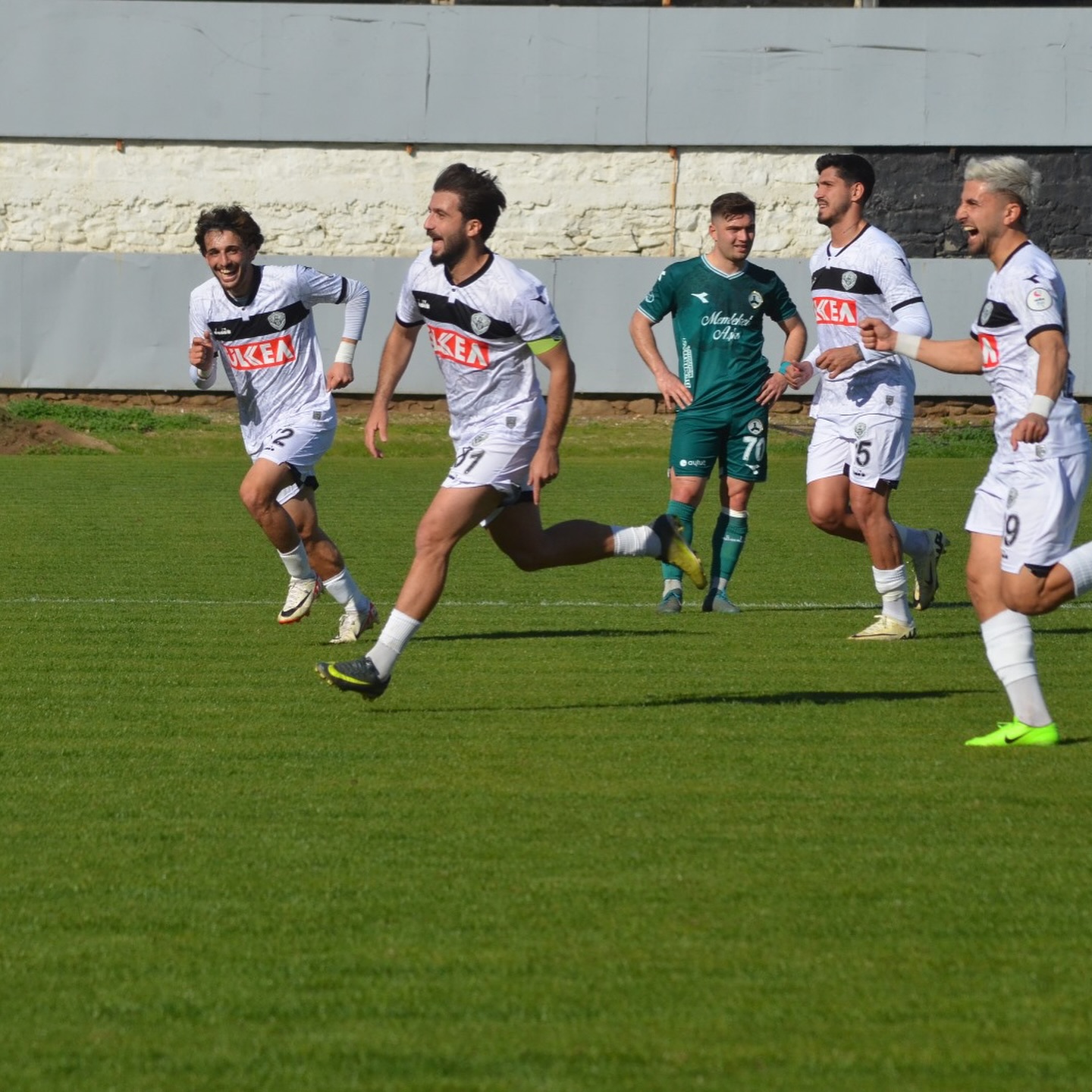 Nazillispor Firtina Gibi Basladi 537334 B9B4429Cbb81Baaf415Ec4F4Ae7F4Edd