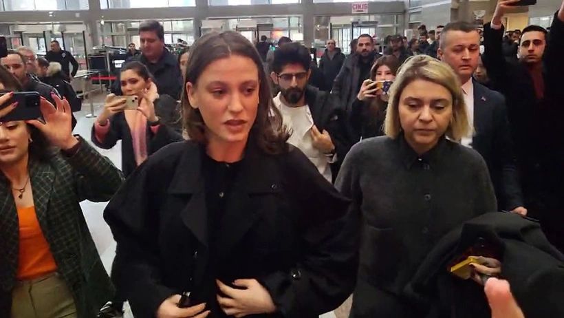 Serenay Sarıkaya ifade verdi: “İtibarsızlaştırma var”