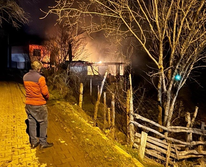 Kıbrıs gazisi yanarak can verdi! Küle dönen evde yaşamını yitirdi