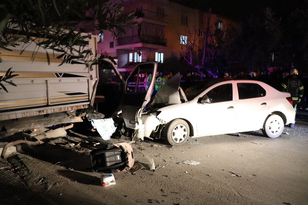 Baba ile oğlunu ölüm ayırdı! 17 yaşındaki oğlu yanı başında can verdi