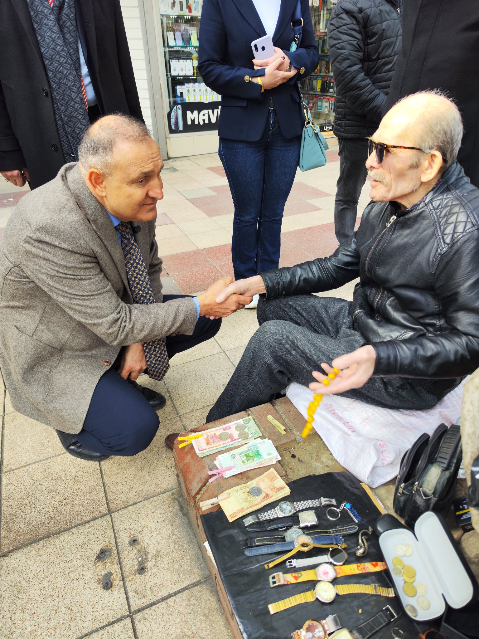 İYİ Partili Karakaş Aydın esnafı ile buluştu: “Aydın’ın sesi olmaya kararlıyız”