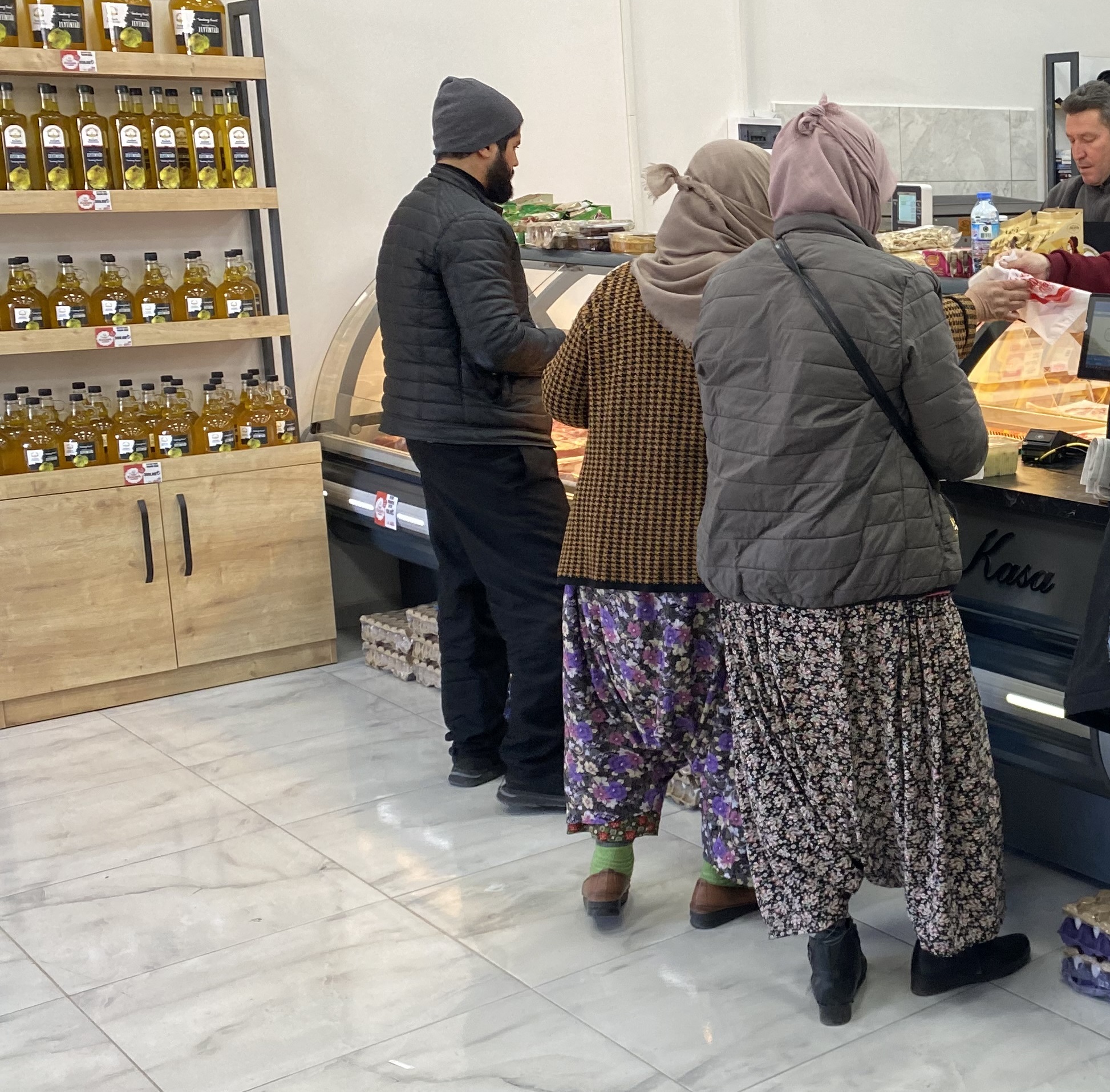 Koçarlı Market’e ilgi devam ediyor