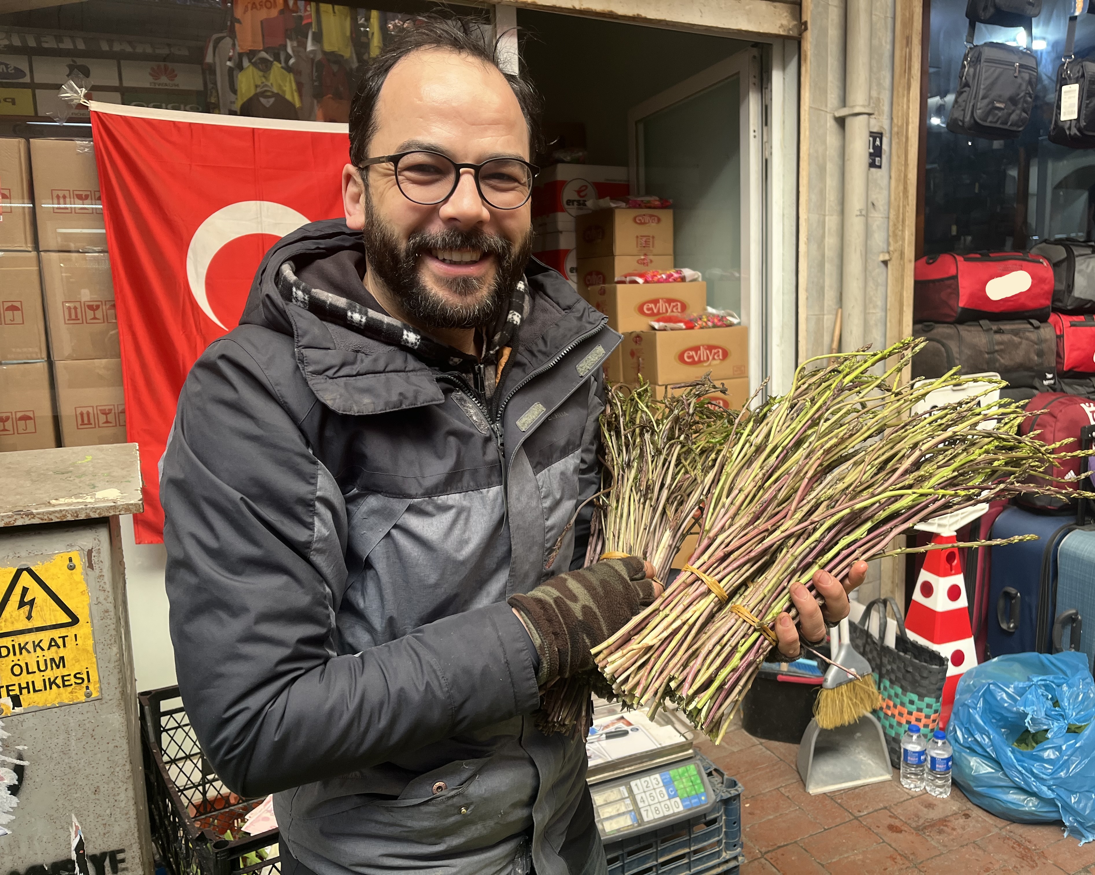 Pazarda eniş bereketi: Ürün bol, fiyat sabit