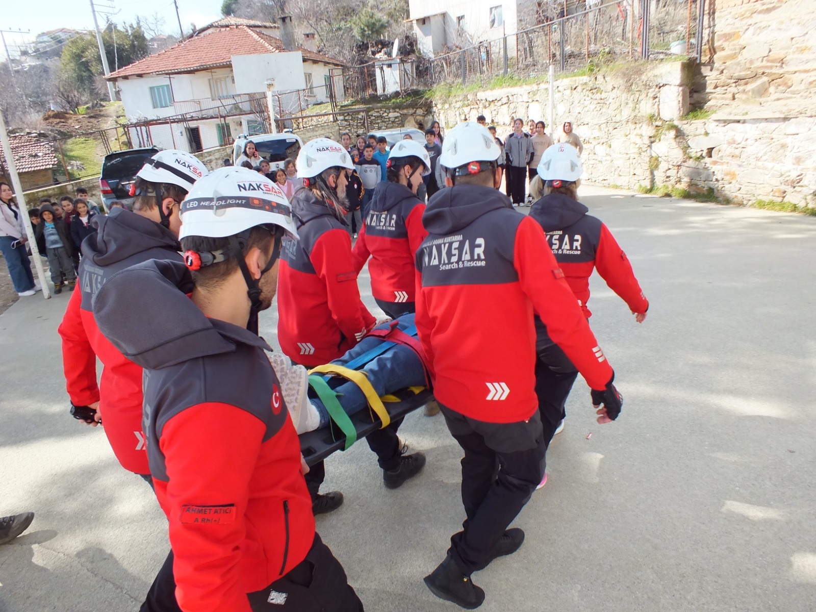 Nazilli’de öğrenciler okuldan tahliye edildi