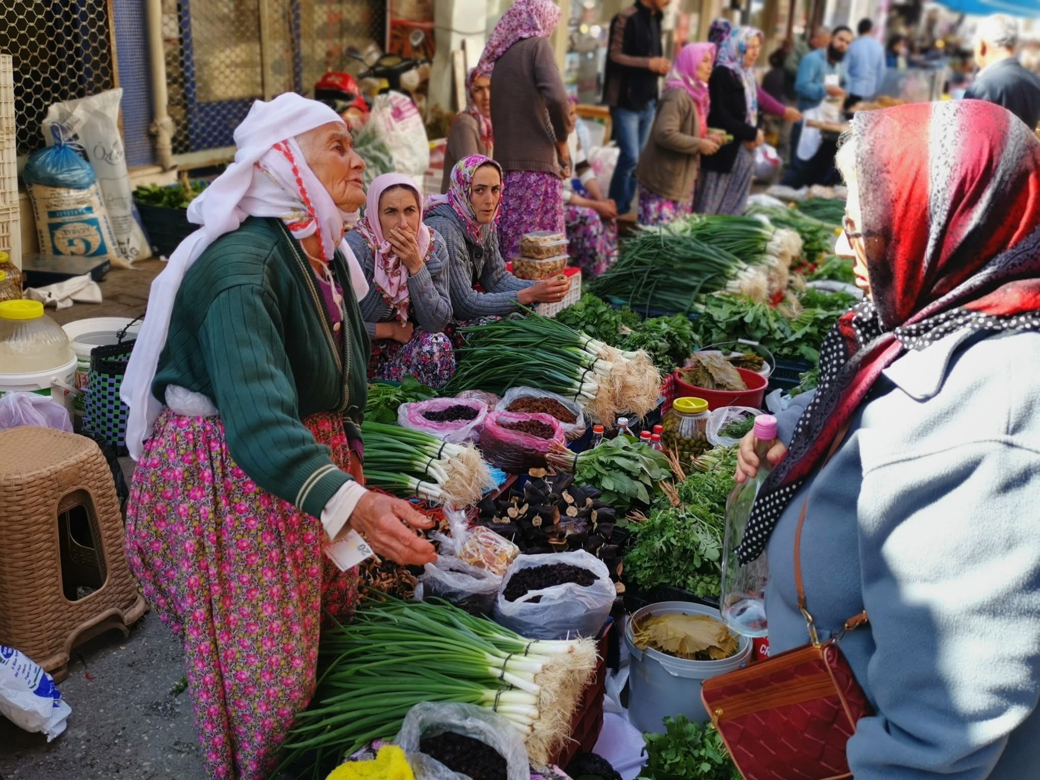 Nazilli’nin Asırlık Perşembe Pazarı: Tarihin Sessiz Tanığı