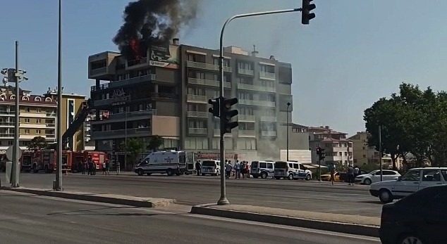 Yine yangın yine facia! Kurtarma ve tahliye çalışmaları sona erdi