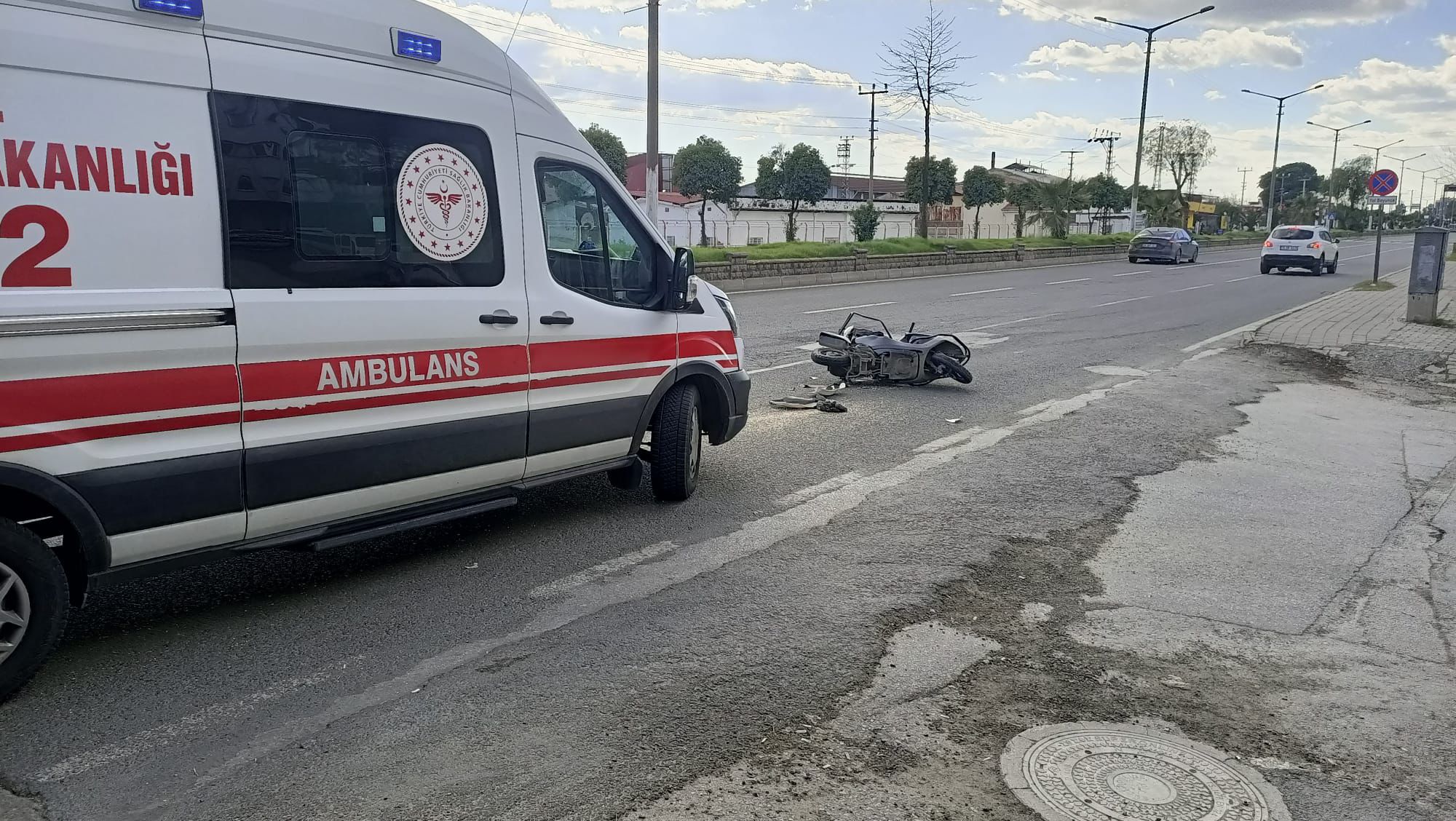 Nazilli’de dikkatsizlik kaza getirdi: Bir kişi yola çıkarken canından oluyordu 