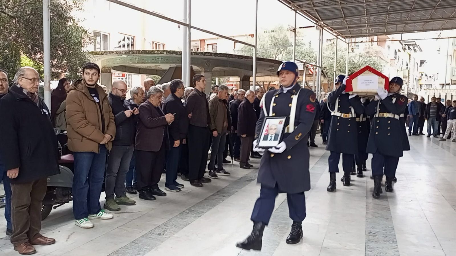 Nazilli’de Emekli Astsubay hayatını kaybetti: Askeri törenle uğurlandı 