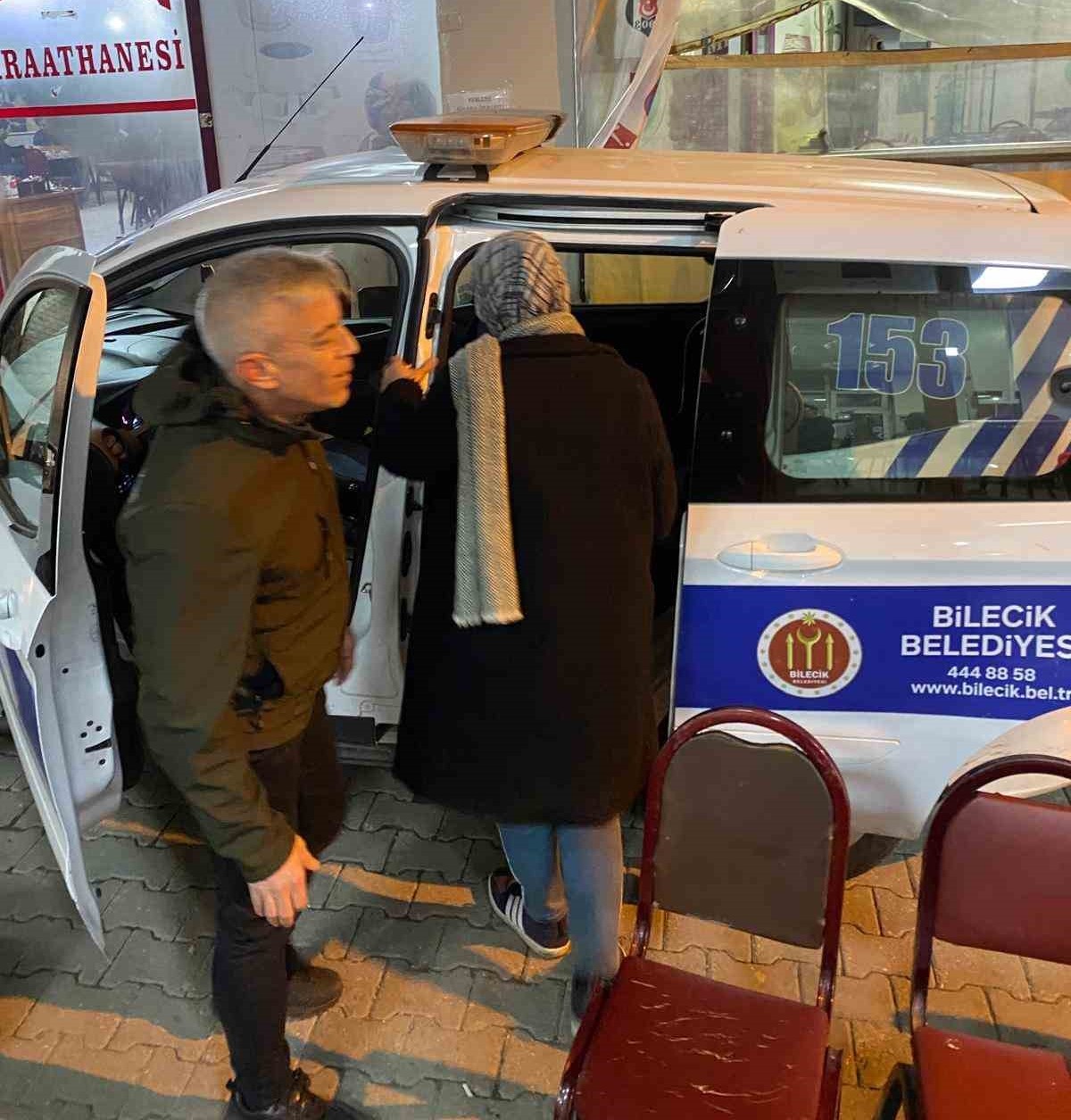 'Sahte depremzede' zabıtaları şok etti! Üzerinden çıkan paralar say say bitmedi