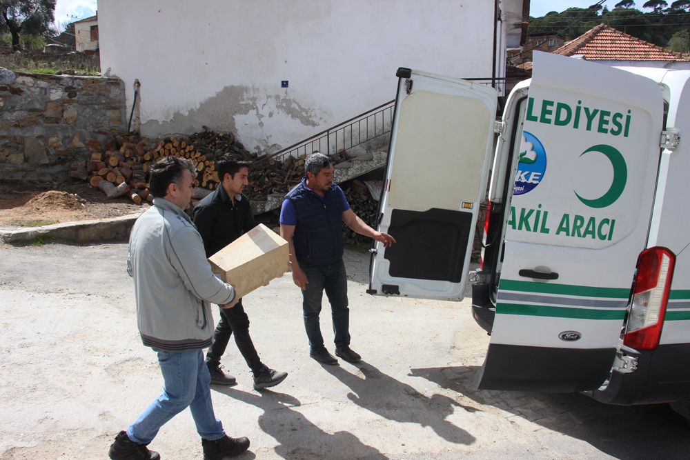 Aydın'da kahreden görüntü! Aynı tabutta taşınan bebeklere isimleri mezarda verildi