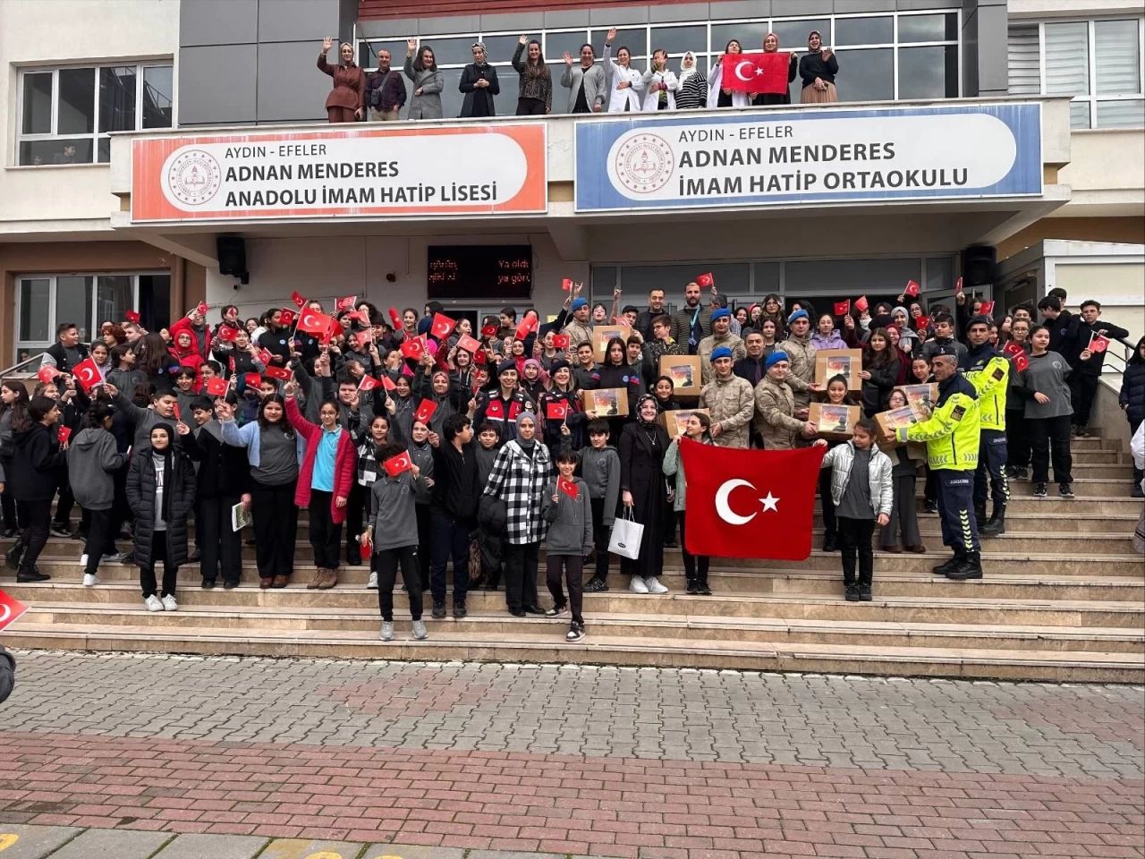 Şanlıurfa’dan Aydın’a teşekkür! Liseli öğrenciler kalpleri ısıttı