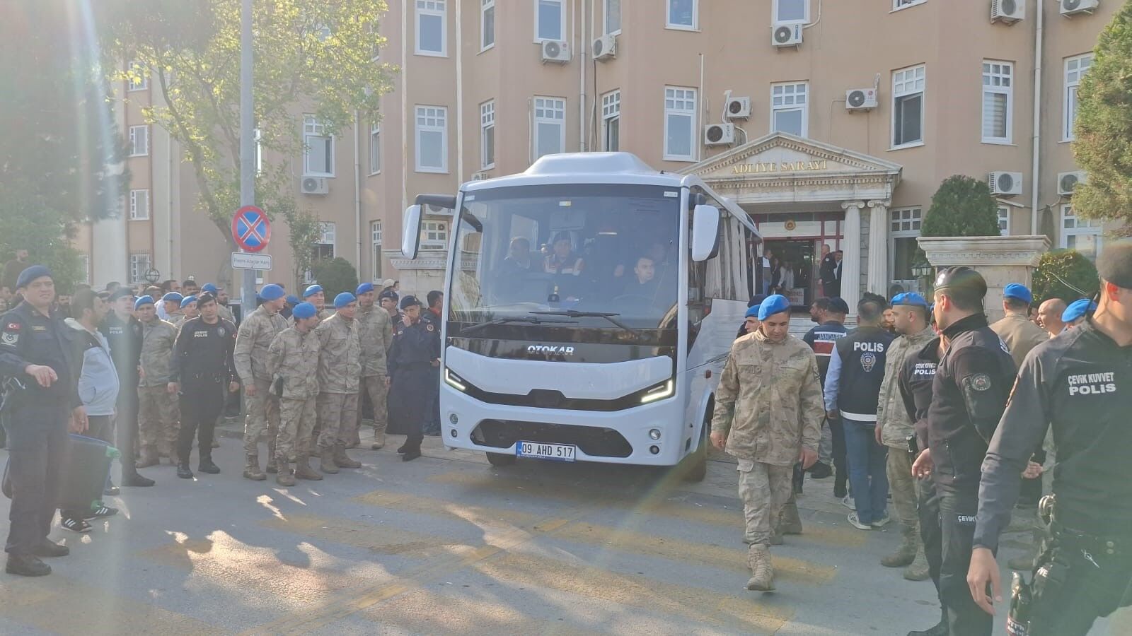 Didim’deki dolandırıcılık operasyonunda 38 kişi tutuklandı  