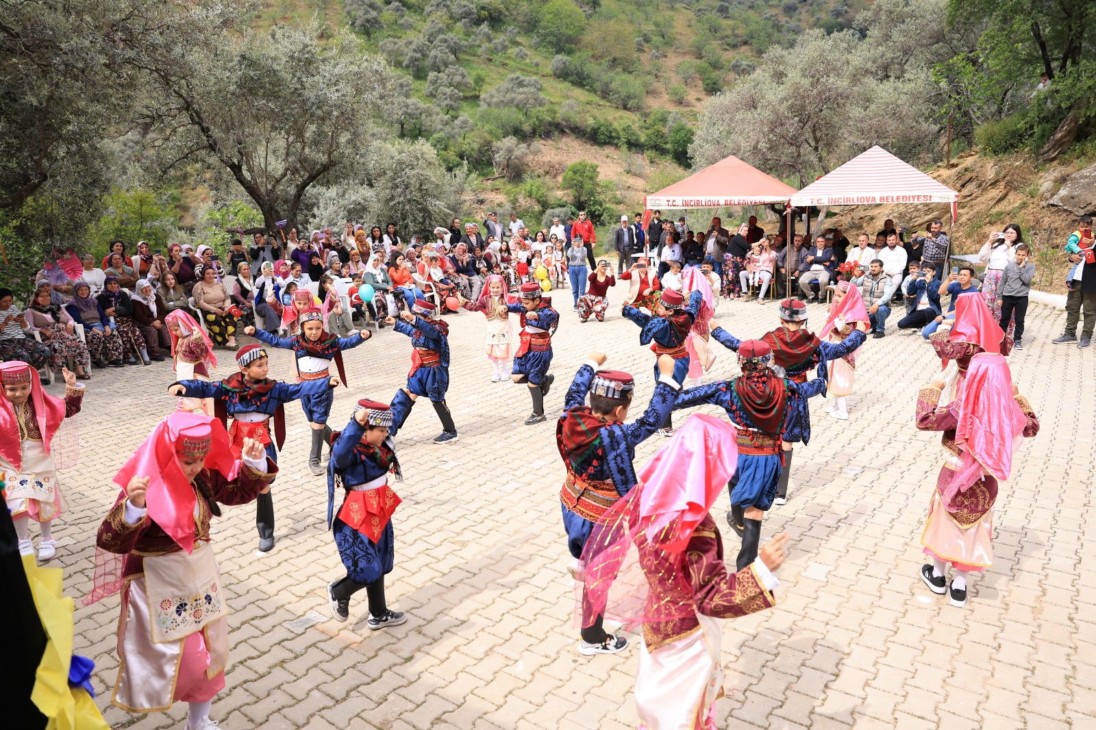 Arpadereli Cocuklardan Sahane Etkinlik Bu Cocuklar Bir Harika 562580 B617Cde366975379A0579E50F36C0D62