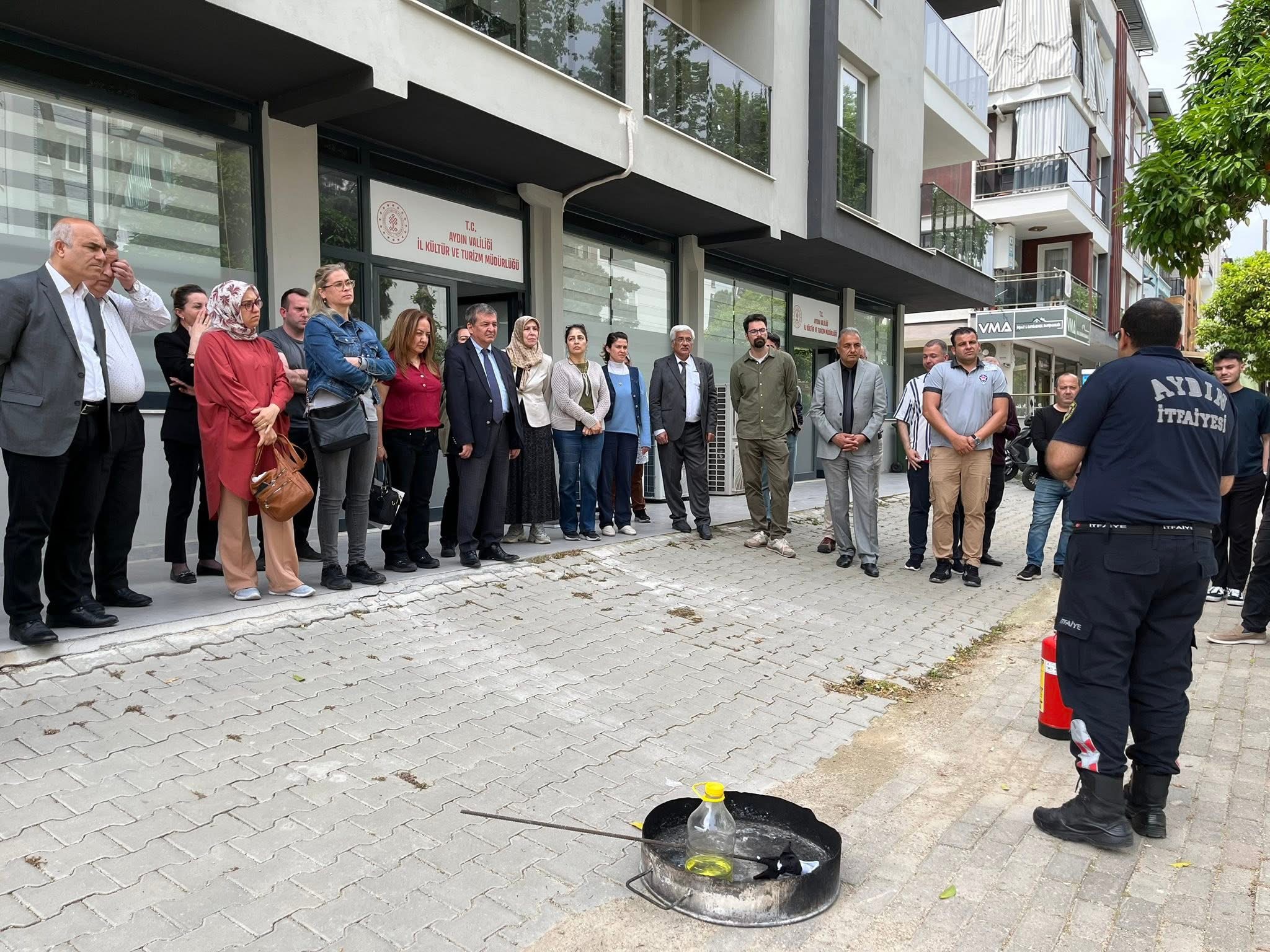 Aydin Il Kultur Mudurlugunde Gercegini Aratmayan Yangin Tatbikati 562578 0E7Af9635E824594D9E5F119Beed41Cb