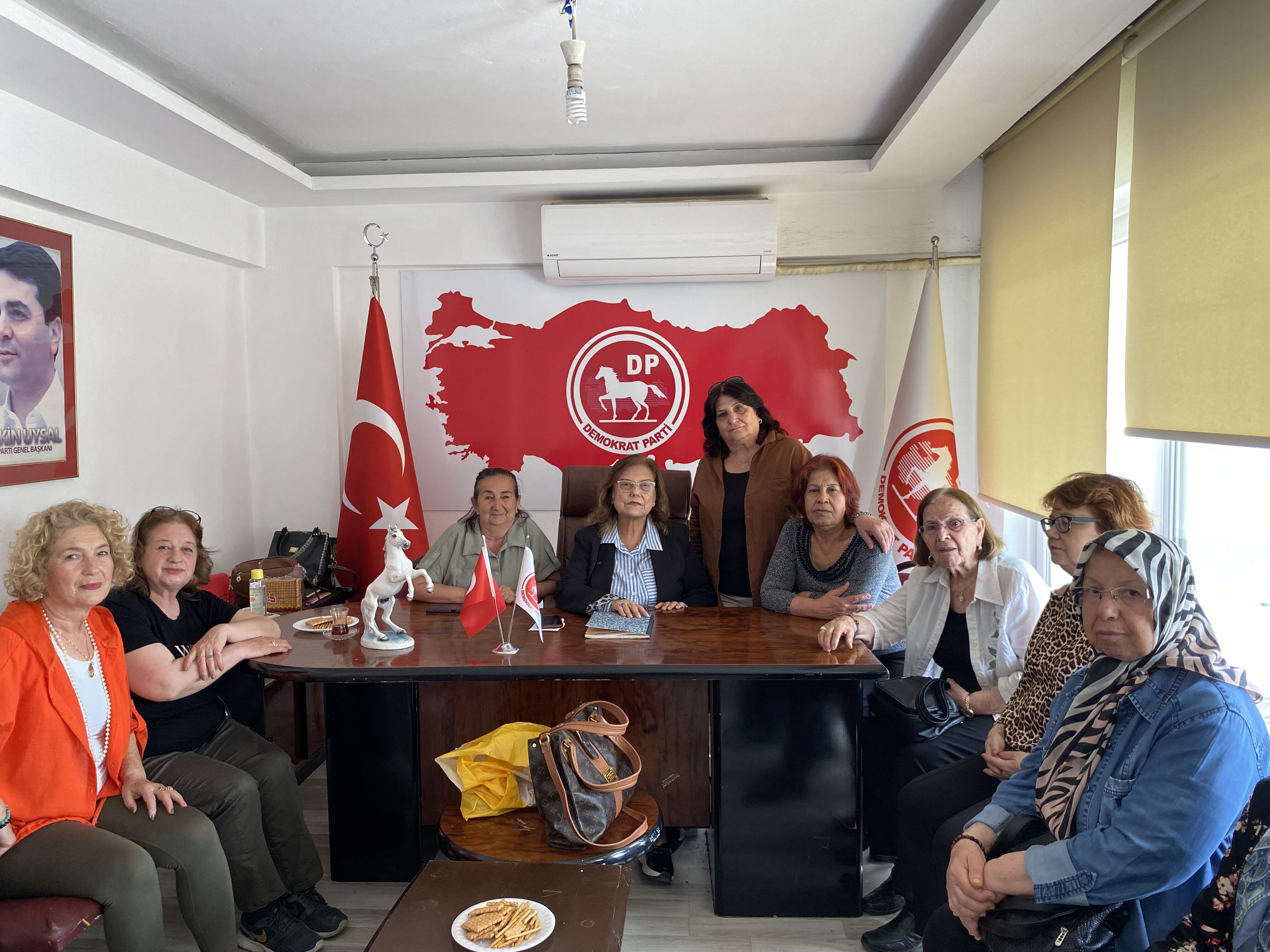 Aydın siyasetinin iz bırakanları: “Anne baba kapısında kıratla büyüdüm”