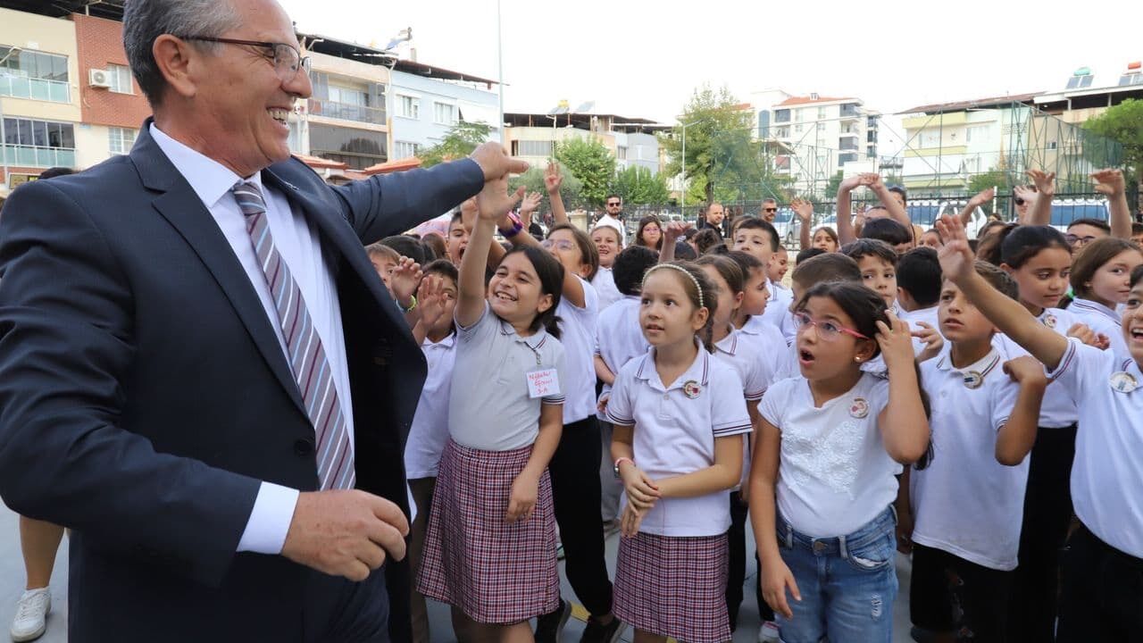 Başkan Tetik’ten 23 Nisan mesajı
