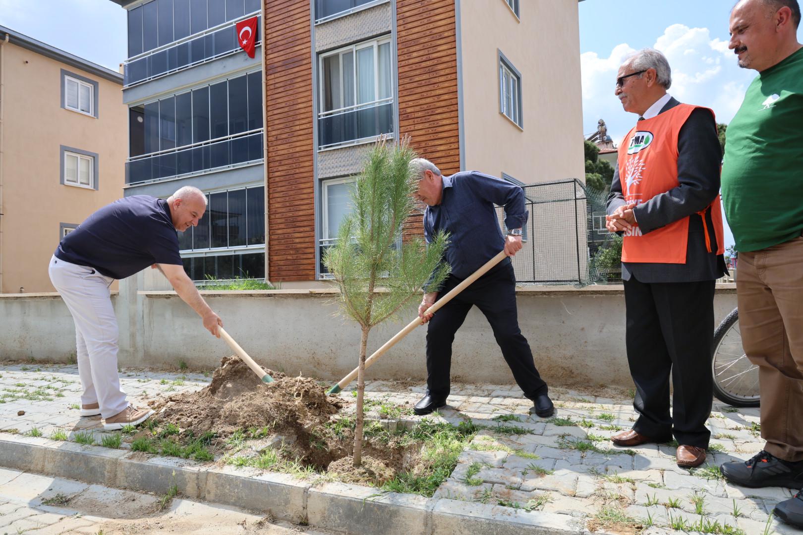 Çine Belediyesi 20’nci Ağaç Bayramı’nı coşkuyla kutladı