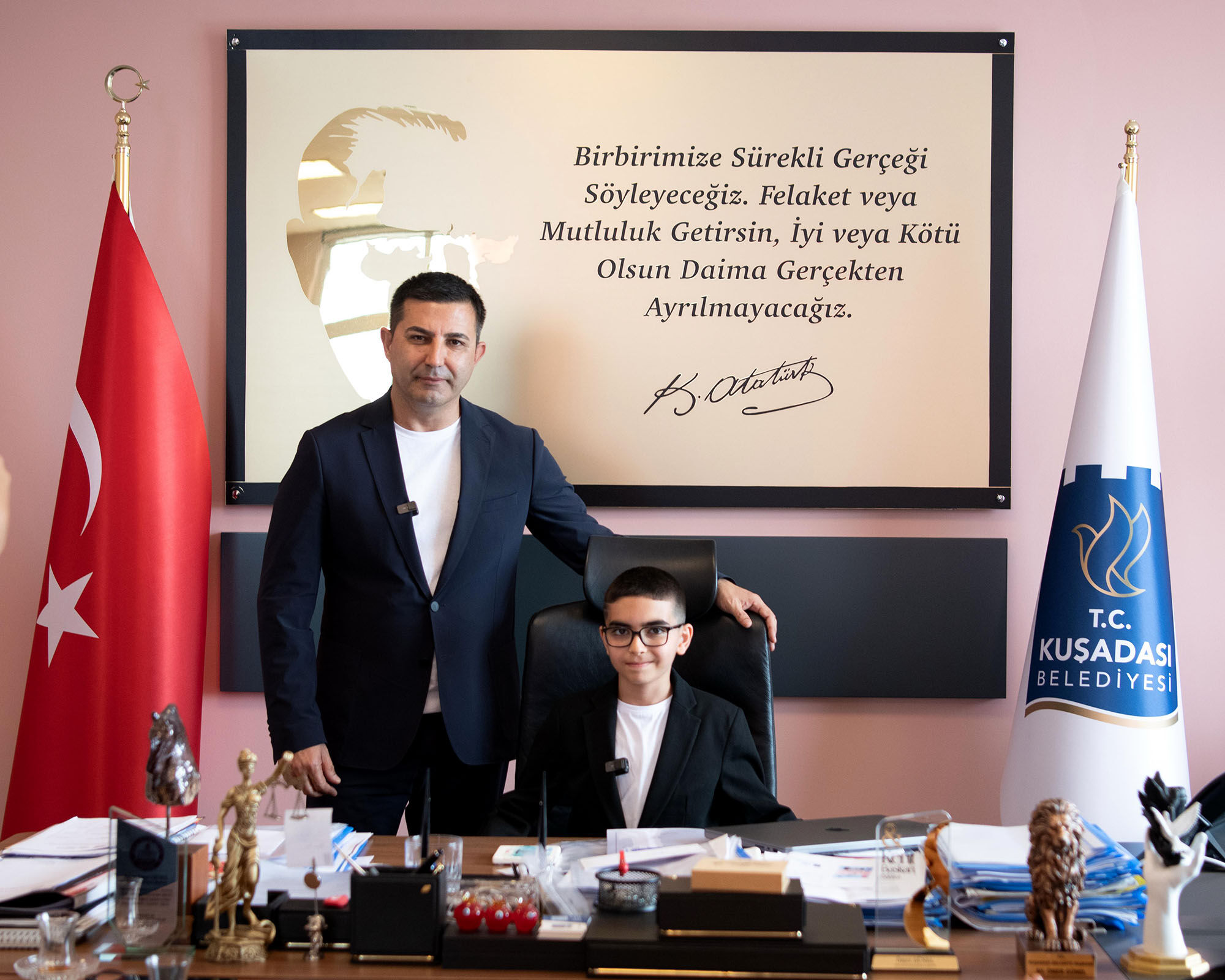 Kusadasini 23 Nisan Coskusu Sardi 561993 32Aeb6091Ed0F2Ba61957726A52C60C8