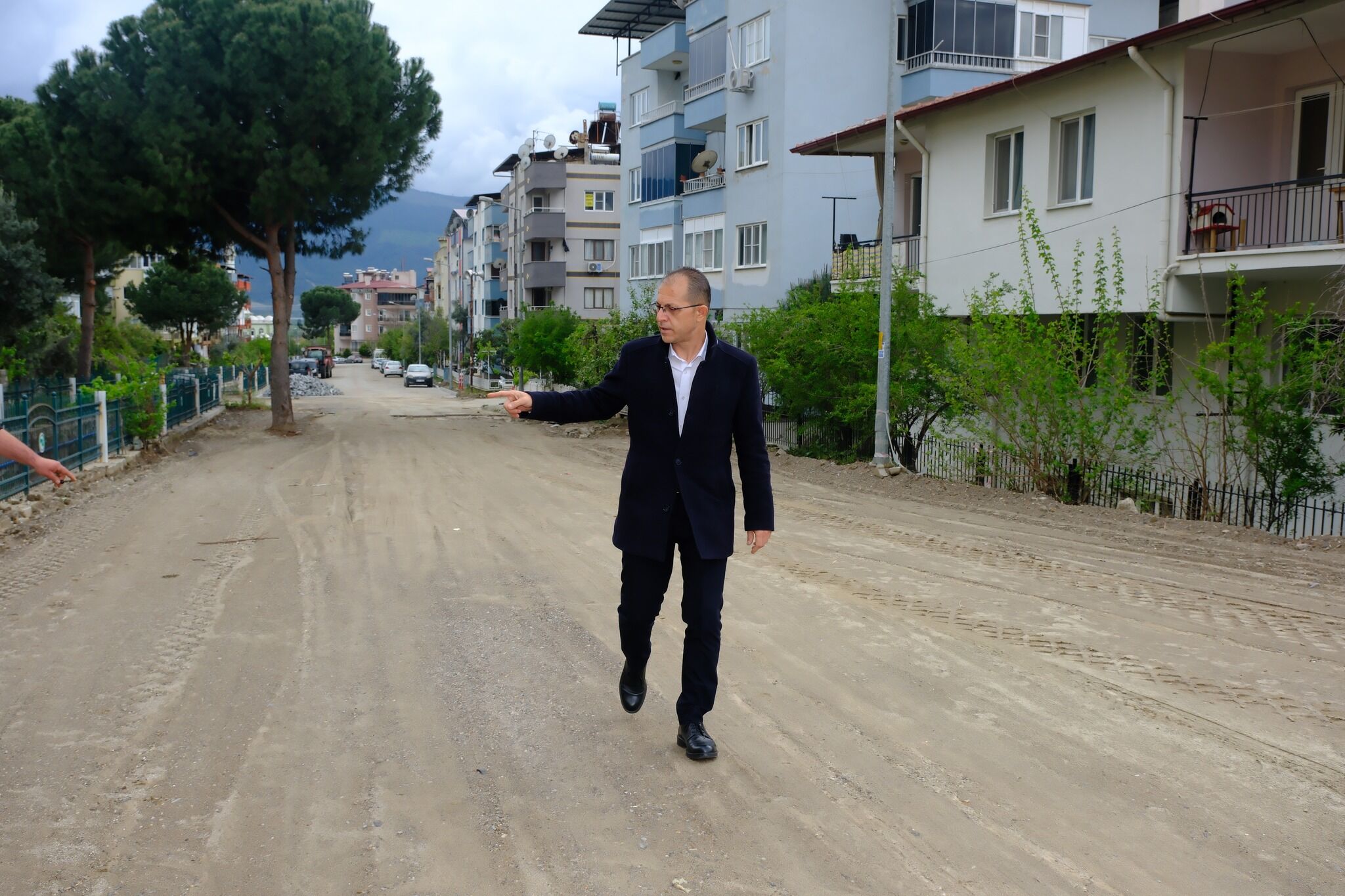 Kuyucak’ta yol çalışmaları devam ediyor
