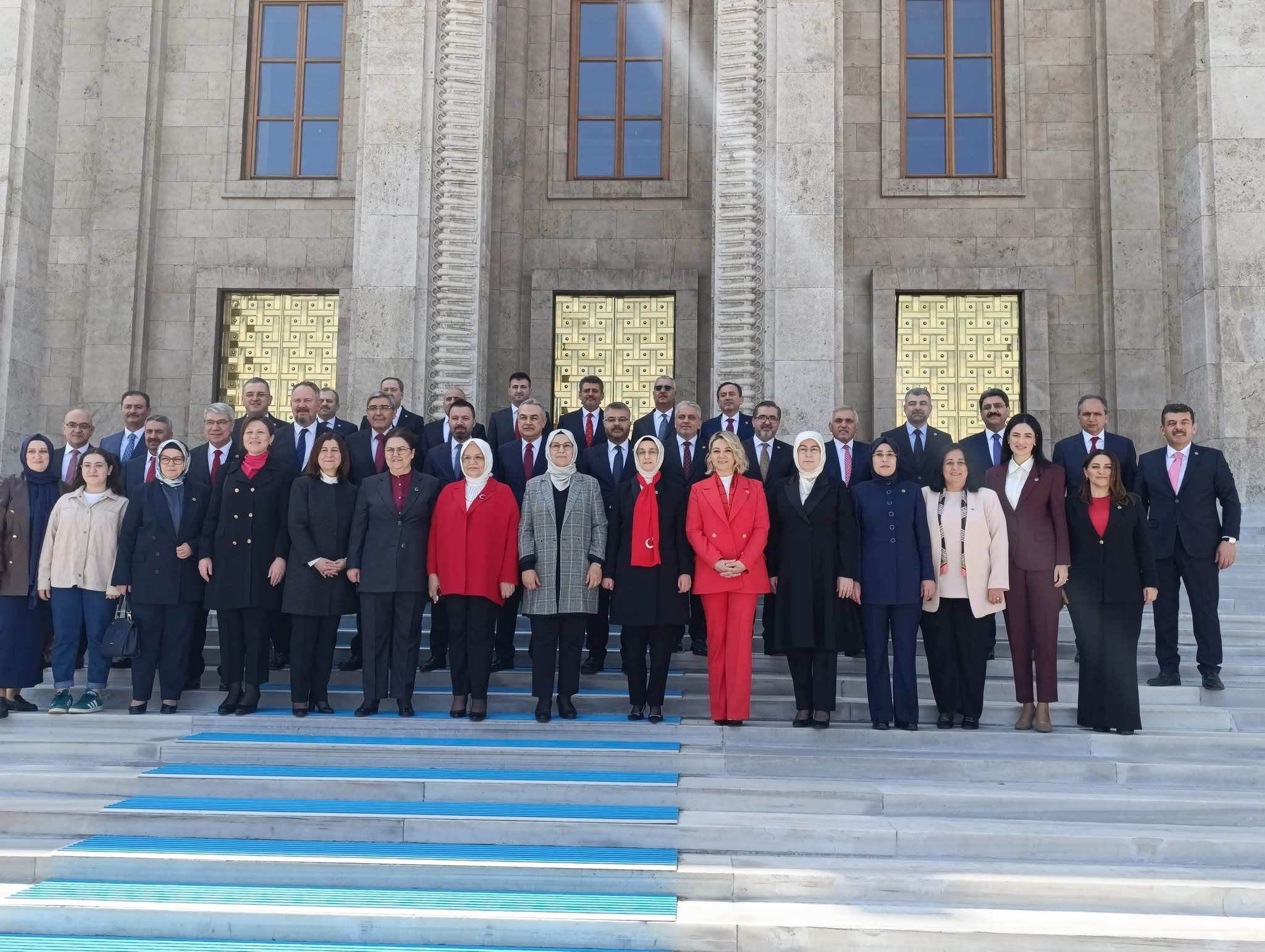 Mecliste 23 Nisan Ozel Oturumu Ak Partili Vekiller Tbmmde Bulustu 562296 B28Def10Dc4Ec9E1B7405Ea05C5Ae639