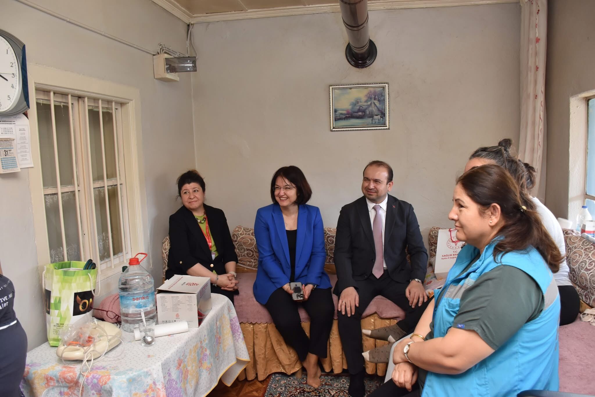 Mudur Senkuldan Evde Saglik Hizmeti Alan Cocuklara Ziyaret 561801 154E5B8D22B609F0B89Efbdb0Ee43C7D