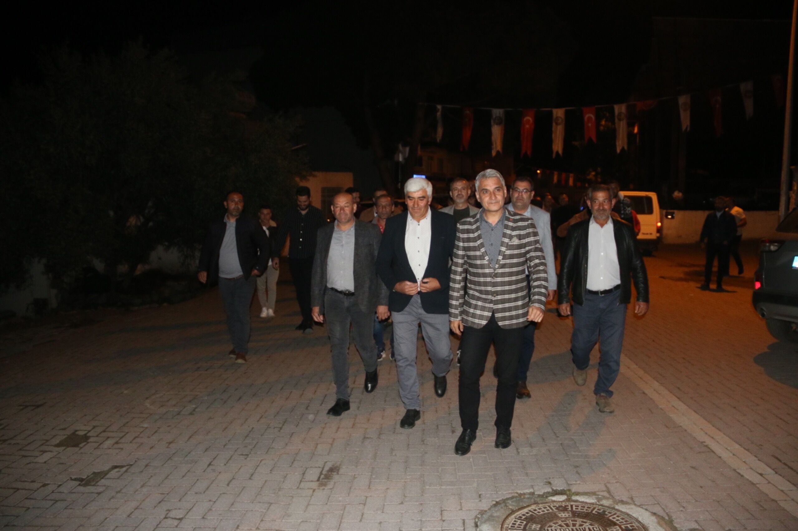 ÖRKOOP Başkanı Ünal Önal’dan Kurtuluş Mahallesi’nde güçlü mesaj