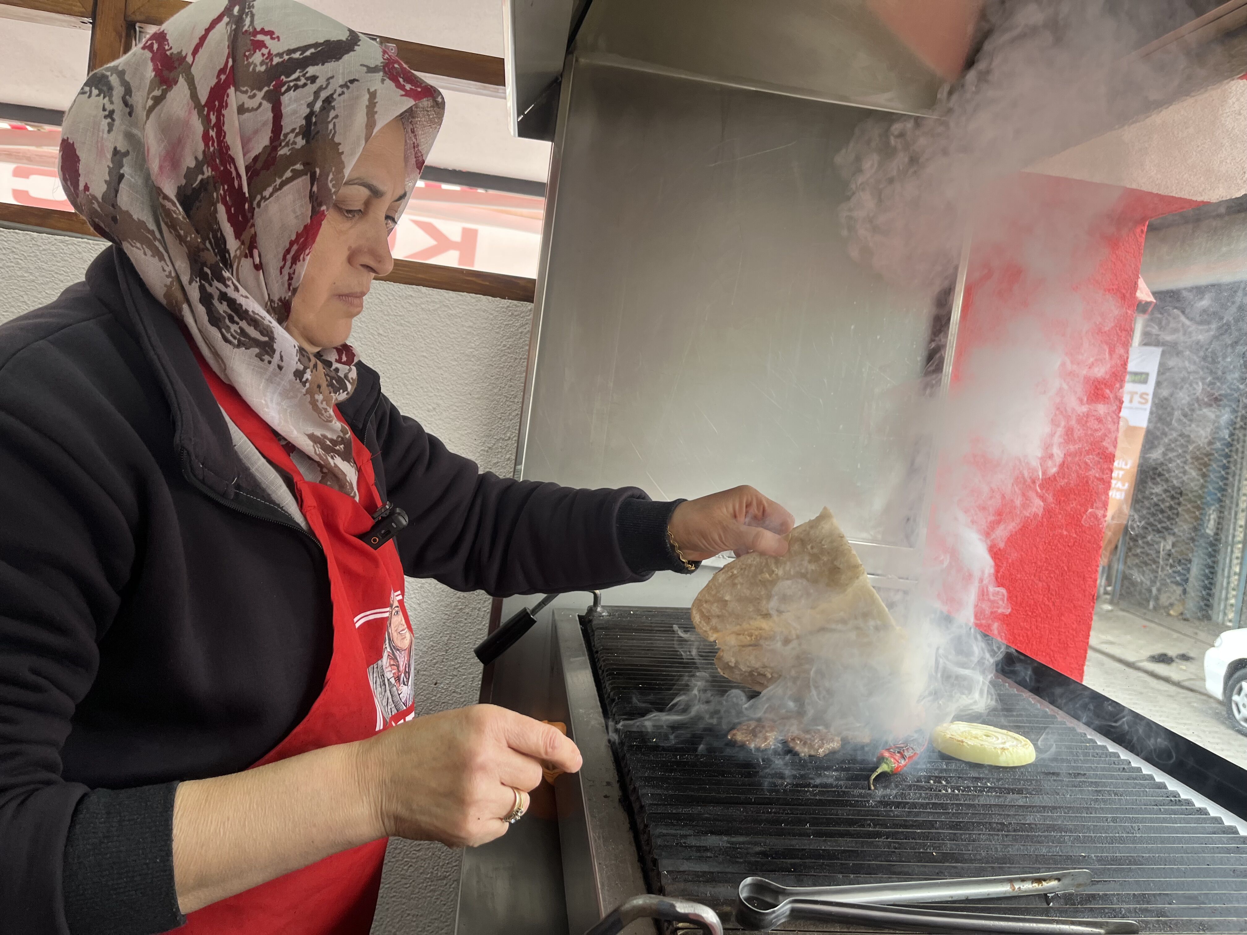 Aydın sanayisinde 16 yıllık köftelere lezzet katıyor