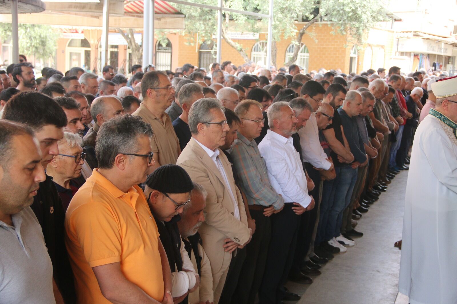Nazillili genç esnafa acı veda: Semih Tuner son yolculuğuna uğurlandı