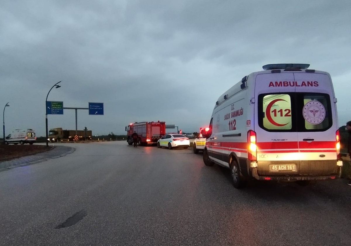 Yolcu otobüsü şarampole uçtu! Çok sayıda yaralı var ekipler seferber oldu 