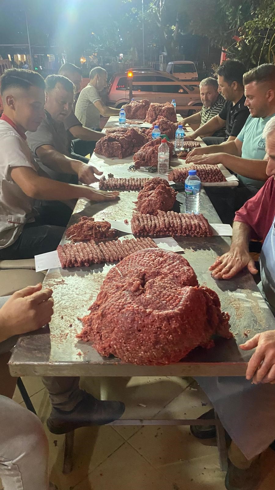 Düğünlerde yeni yemek tercihi: Ödemiş Köftesi