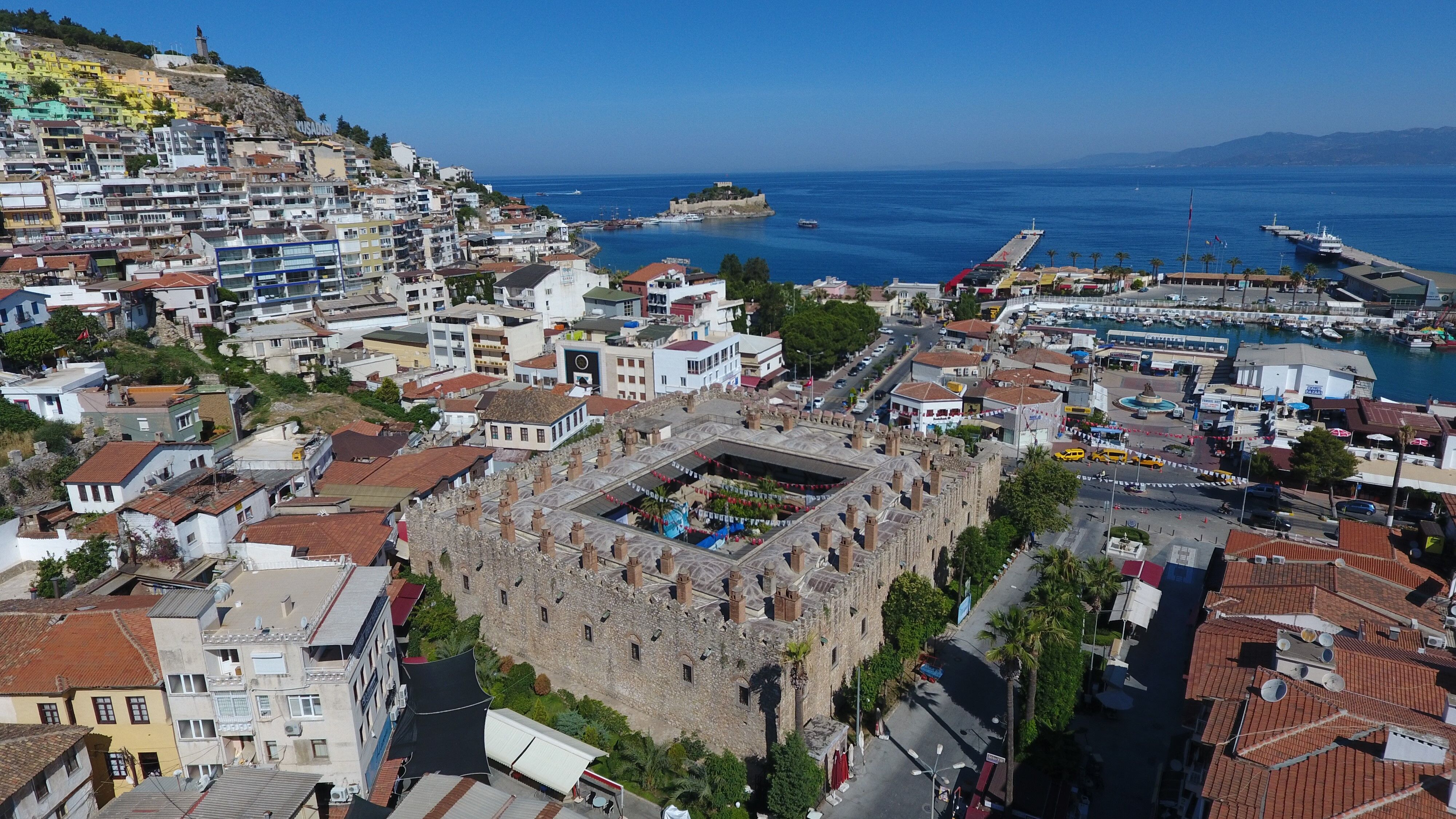 Kuşadası’nda bayram bereketi: Otellerde doluluk yüzde 85’e ulaştı