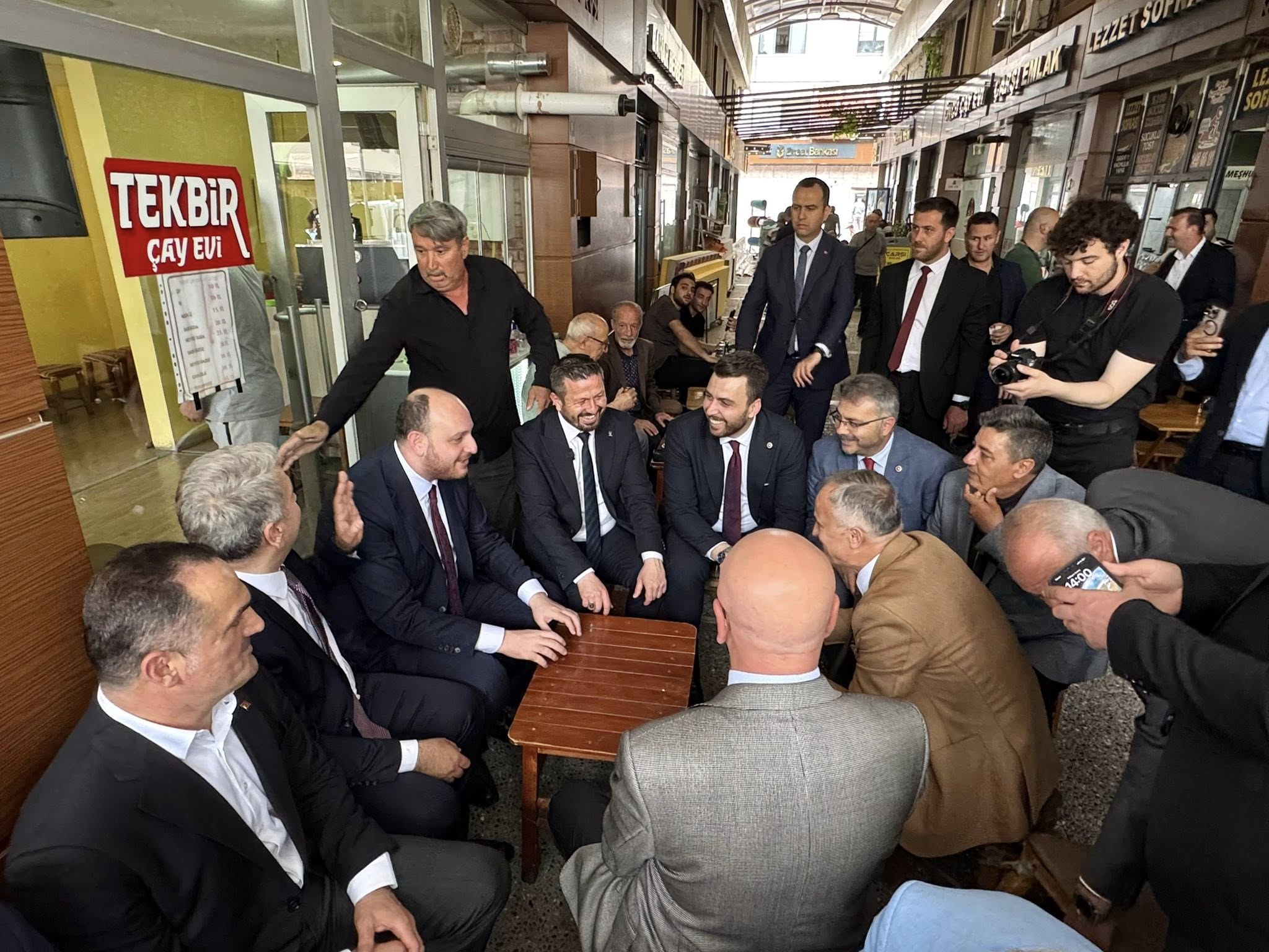 Ak Partili Ozmen Balikesirde Guclenmeye Devam Ediyoruz 566495 18C5373D8F4D1Ebec28Ba047512Ed488