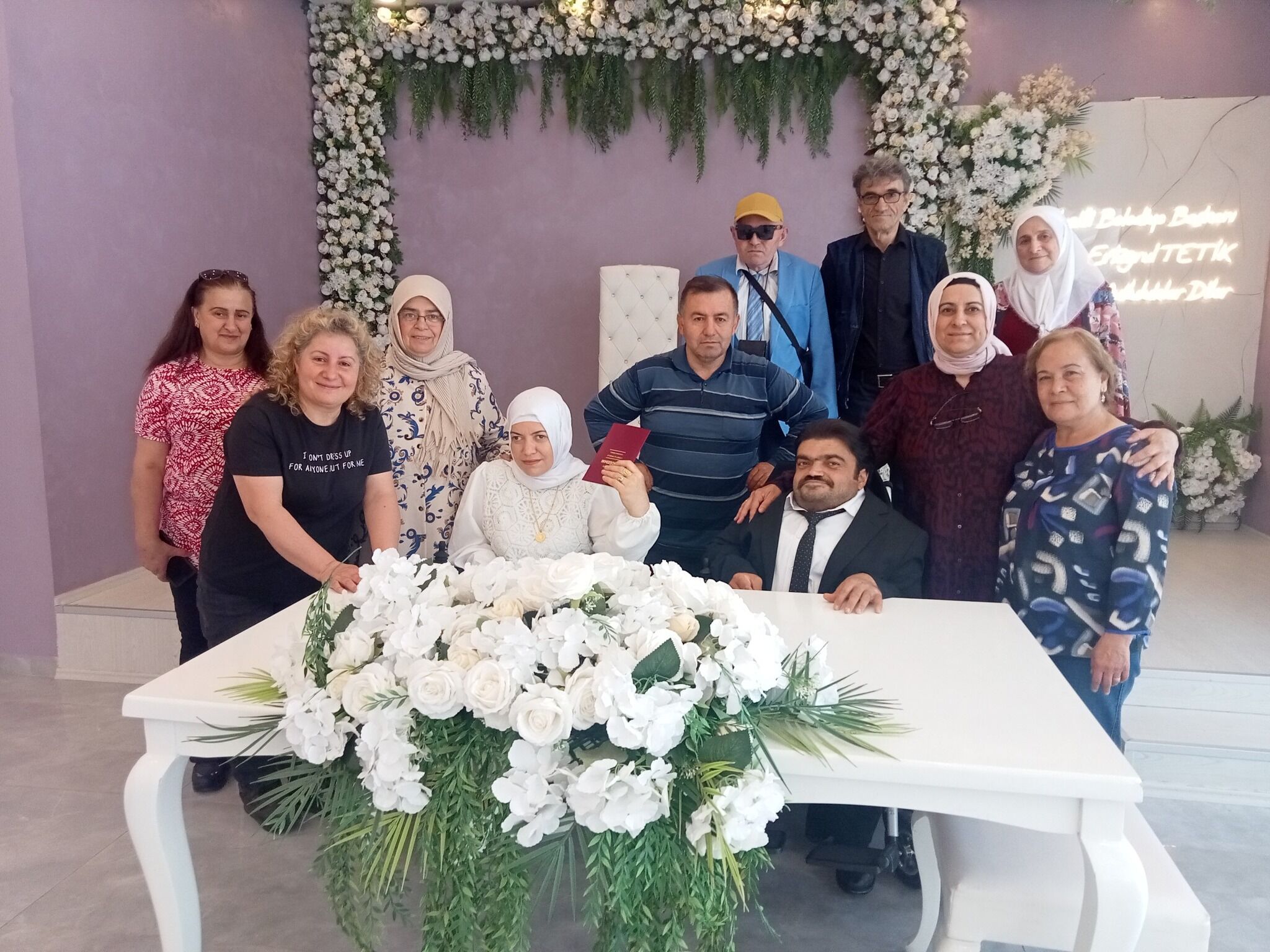 Aşk engel tanımadı: Samet ve Naime dünyaevine girdi