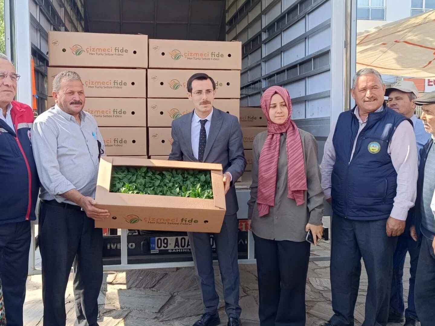 Aydın’da 60 bin fide üreticilerle buluştu