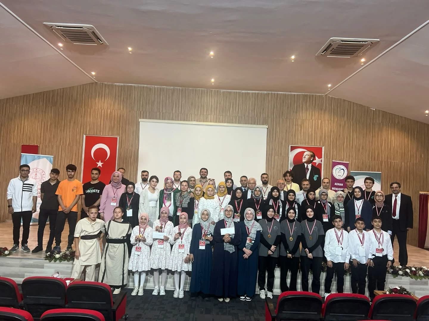 Aydinda Arapca Bilgi Yarismasi Tamamlandi Dereceye Giren Ogrencilere Odul Dagitildi 566625 A53E42392525Af948899C5C7B16E0Ab3