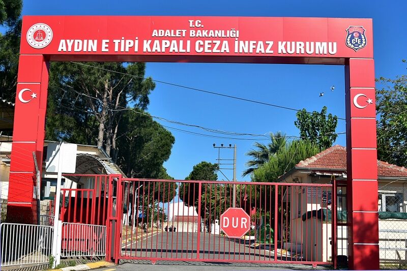 Aydın’daki cezaevleri boşalıyor mu? Bakan Tunç’un açıklaması mahkumları umutlandırdı