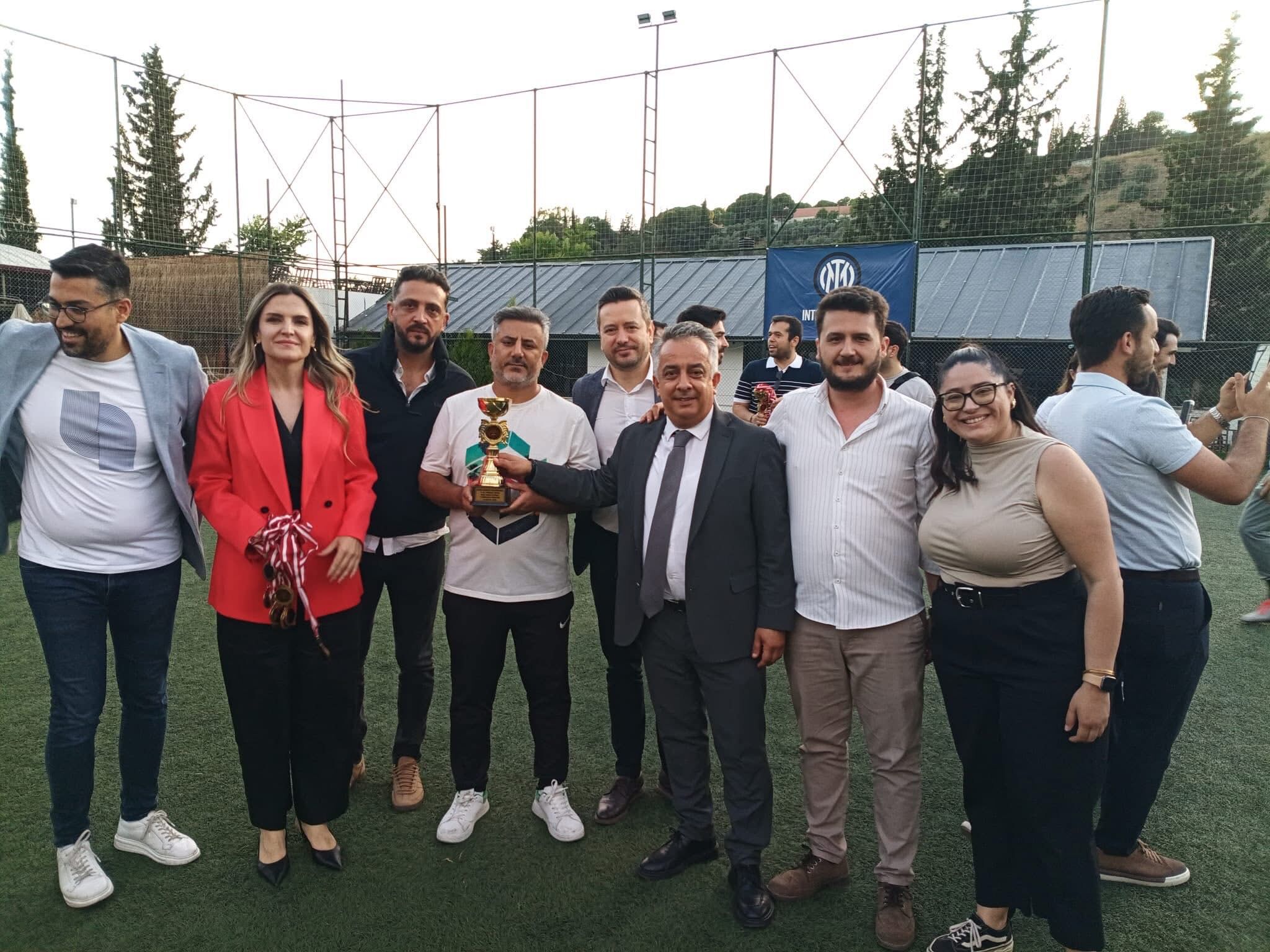 Aydinli Avukatlardan Futbol Turnuvasi Kupayi Baskan Arslan Takdim Etti 571034 23A9B25Fc22B13C371D0088D1B95B3F6