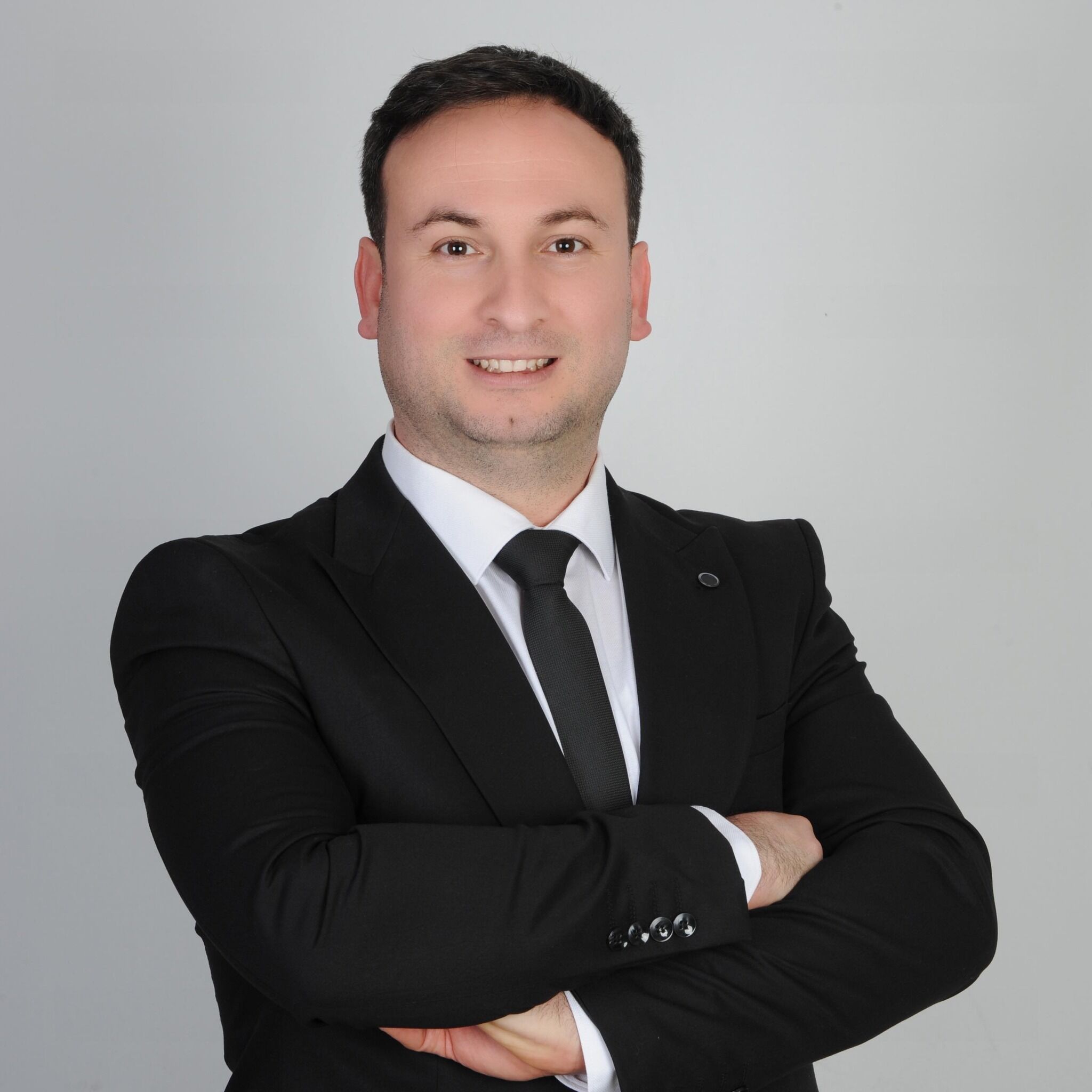 Aydinli Muhtar Uyardi Dolandiricilar Aydindaki Evlere Mi Dadanmaya Basladi 570750 E0220996D5A1E0D0A4B081E4Fbb229A4