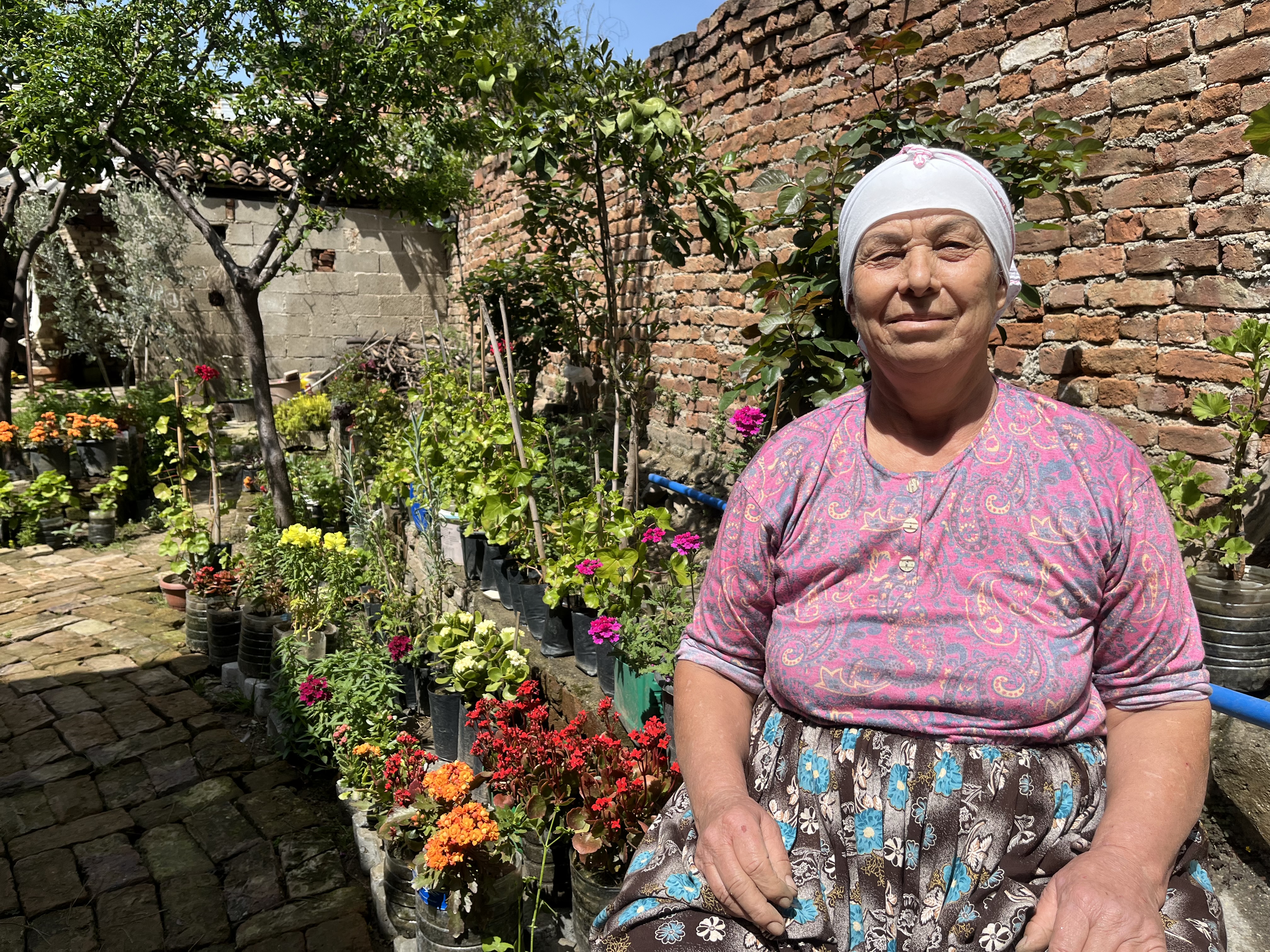Aydinli Zuleyha Teyze Gecimini Bahcesinden Sagliyor 564100 C208F01391Eff5A2Bdc4Bf34E87469D6
