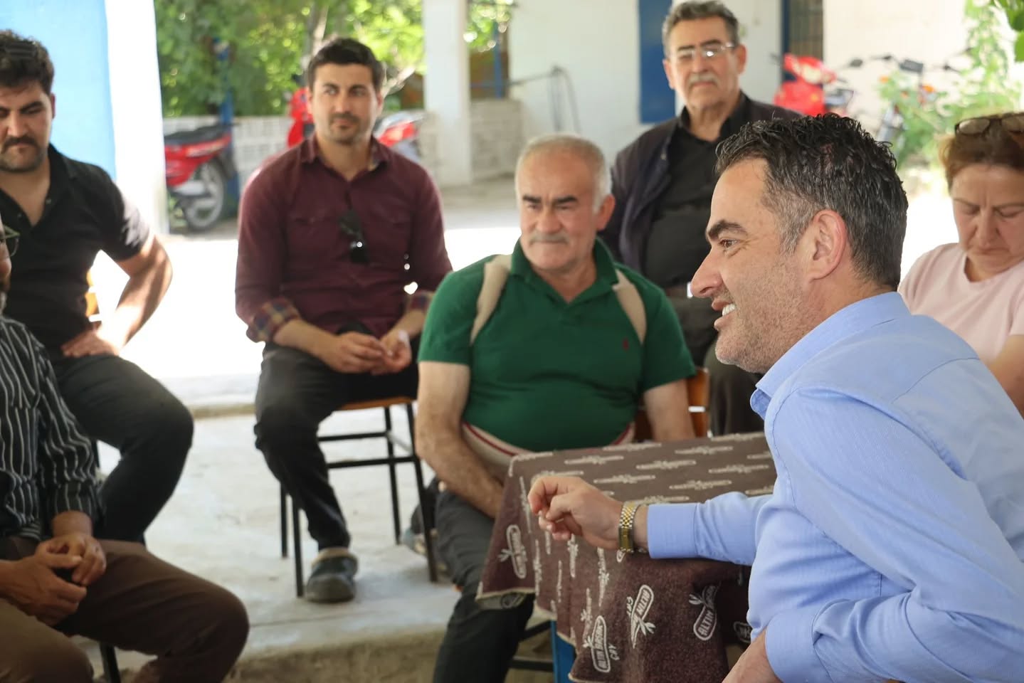 Başkan Arıcı, vatandaşla iç içe